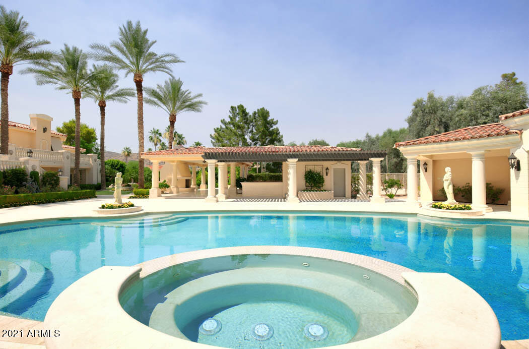 MALCOMB ESTATES 2 - Residential