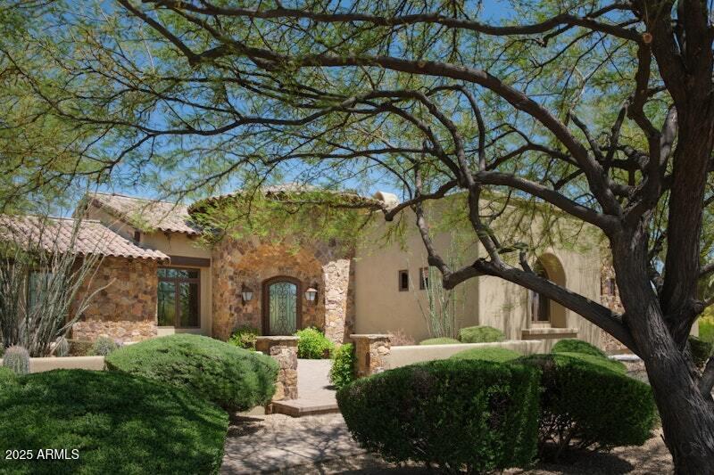 PINNACLE PEAK PLACE - Residential