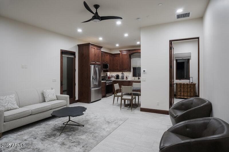 PINNACLE PEAK PLACE - Residential