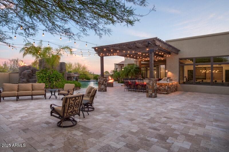 PINNACLE PEAK PLACE - Residential