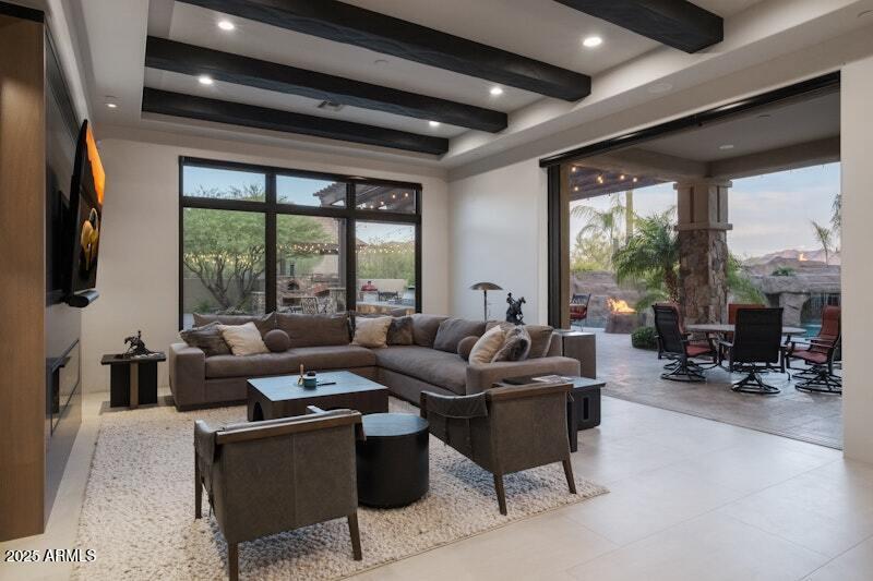 PINNACLE PEAK PLACE - Residential