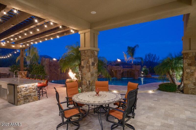 PINNACLE PEAK PLACE - Residential
