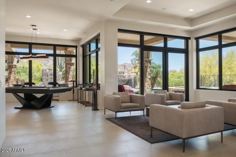 PINNACLE PEAK PLACE - Residential