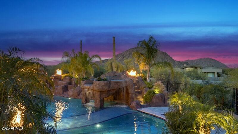 PINNACLE PEAK PLACE - Residential