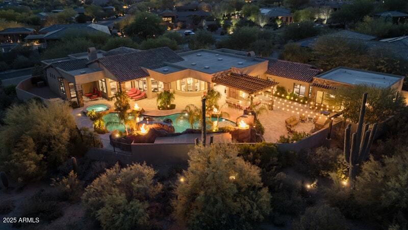 PINNACLE PEAK PLACE - Residential