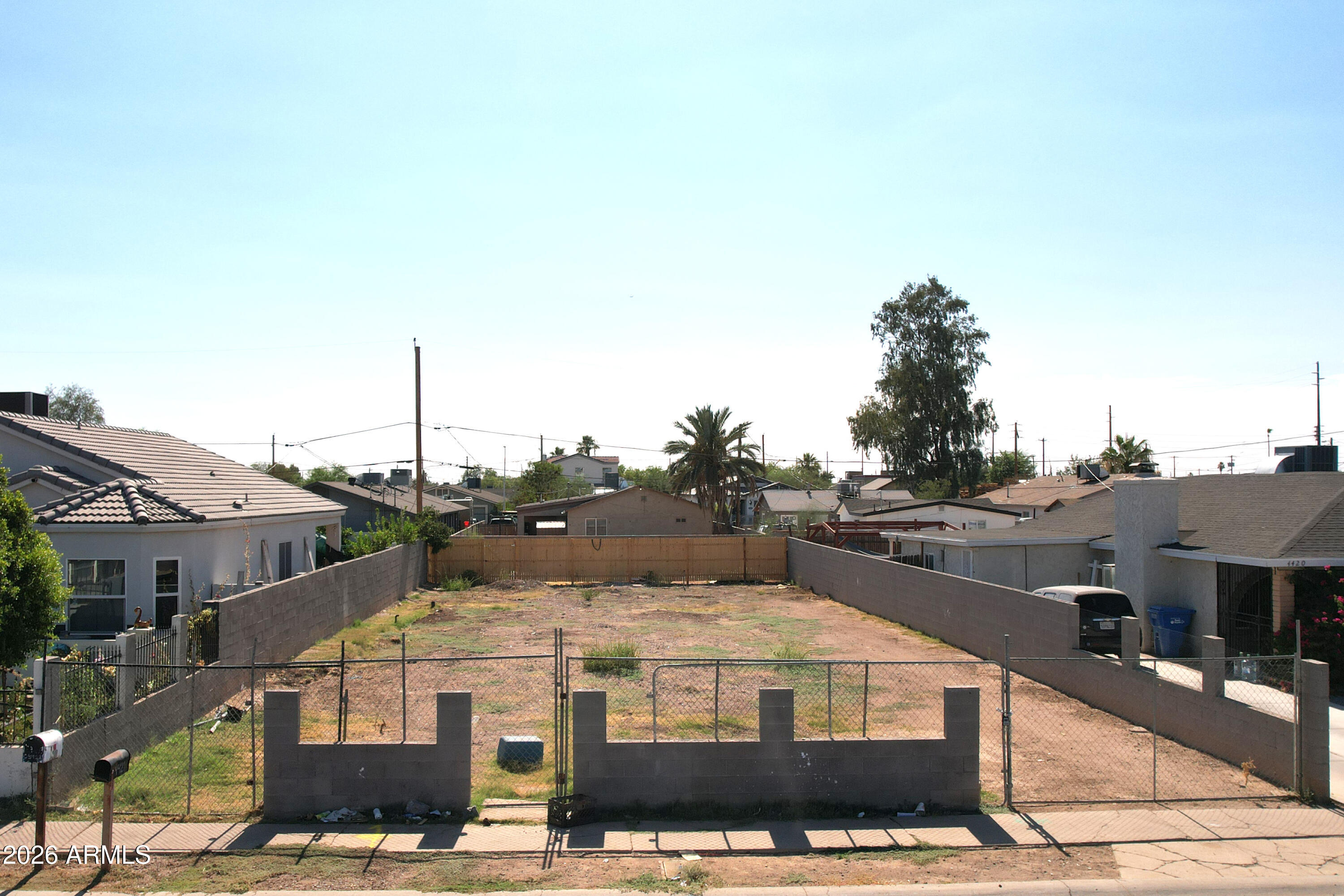 BROADWAY PARK - Land