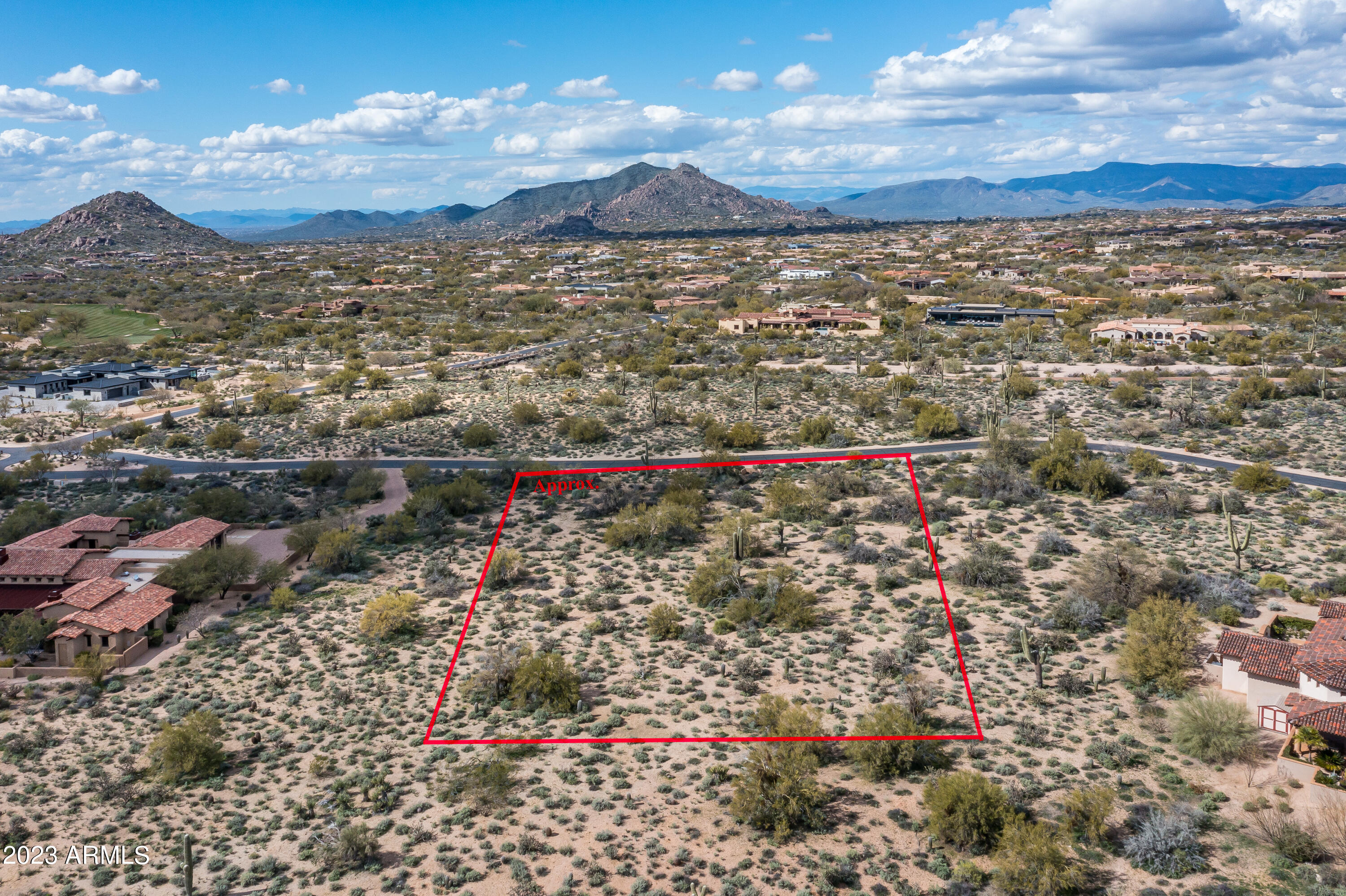 WHISPER ROCK - Residential