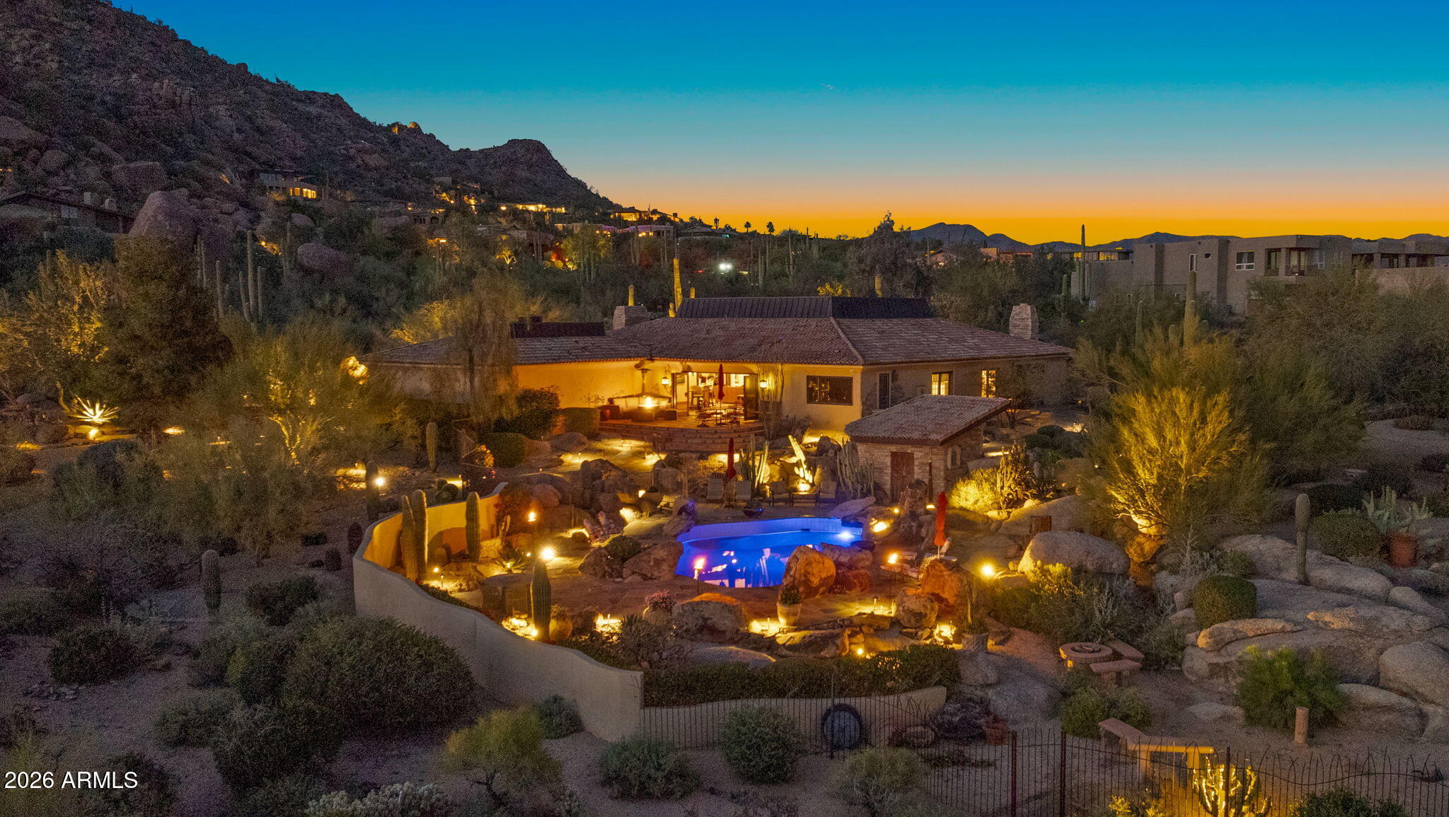 CAREFREE - Black Mountain - Residential