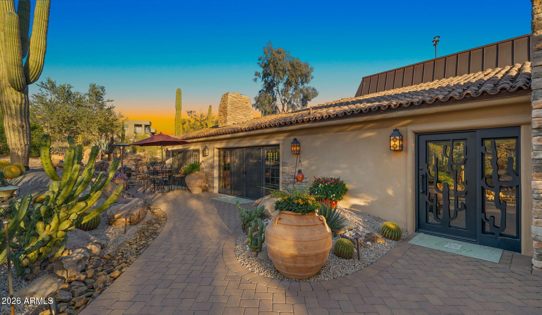 CAREFREE - Black Mountain - Residential