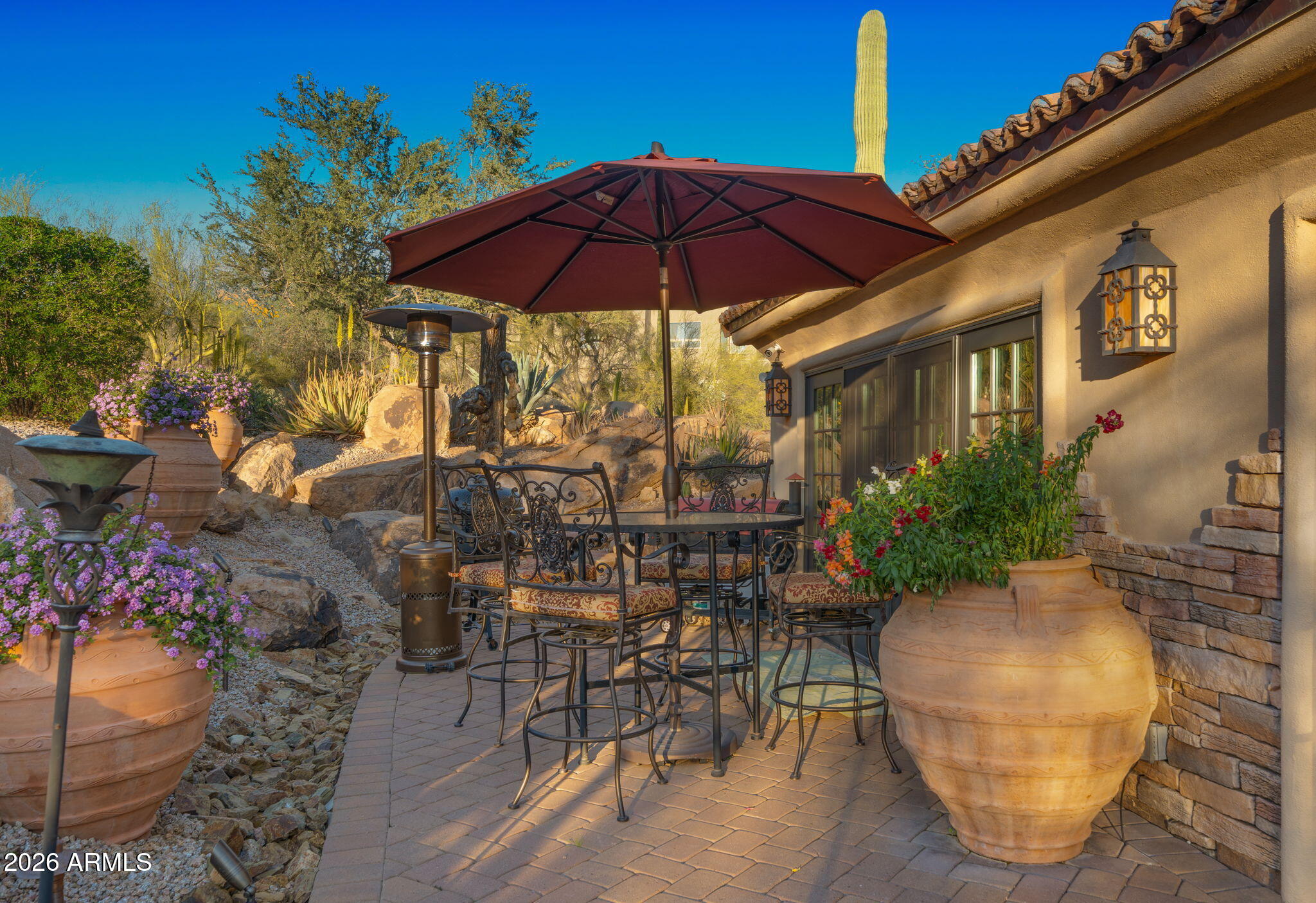 CAREFREE - Black Mountain - Residential