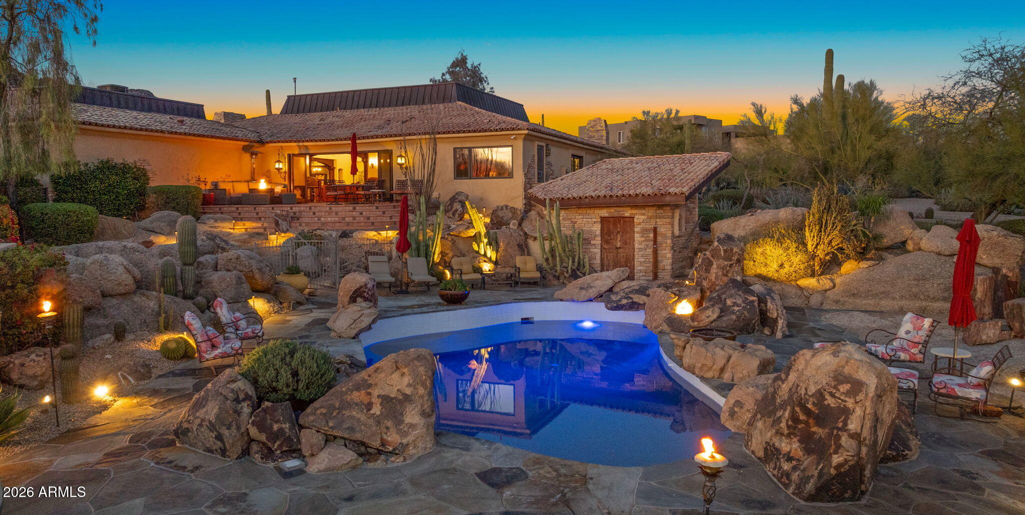 CAREFREE - Black Mountain - Residential