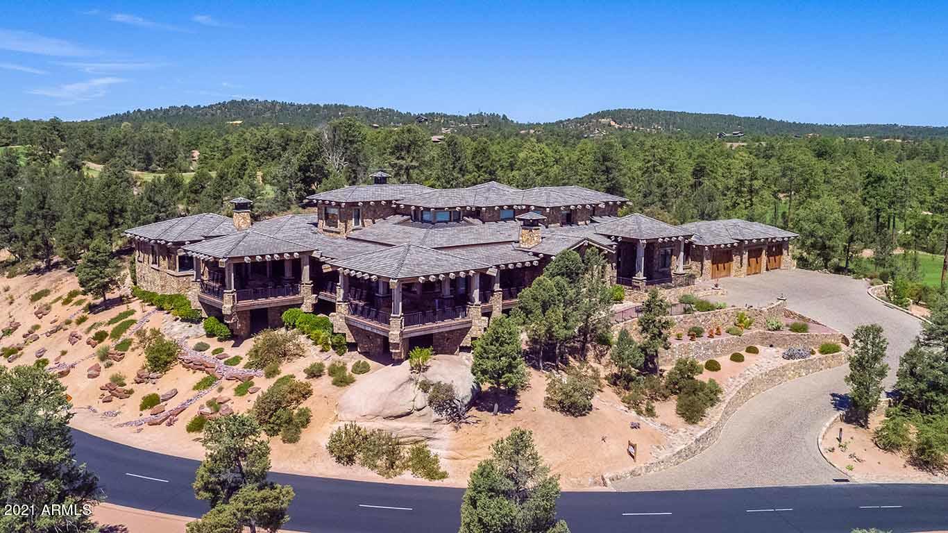 THE RIM GOLF CLUB PHASE 1 - Residential