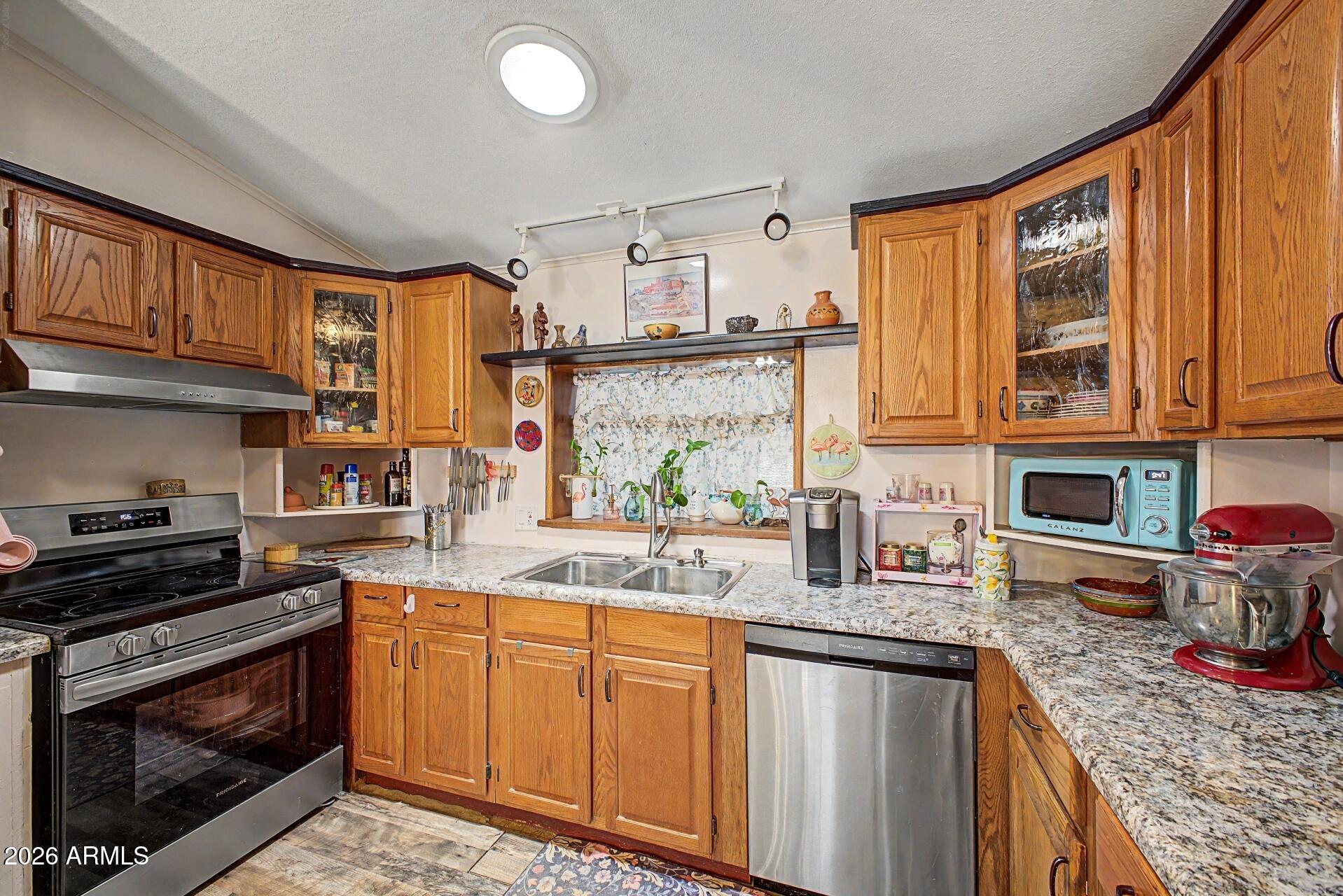 JADE PARK NORTH UNIT 3 - Residential