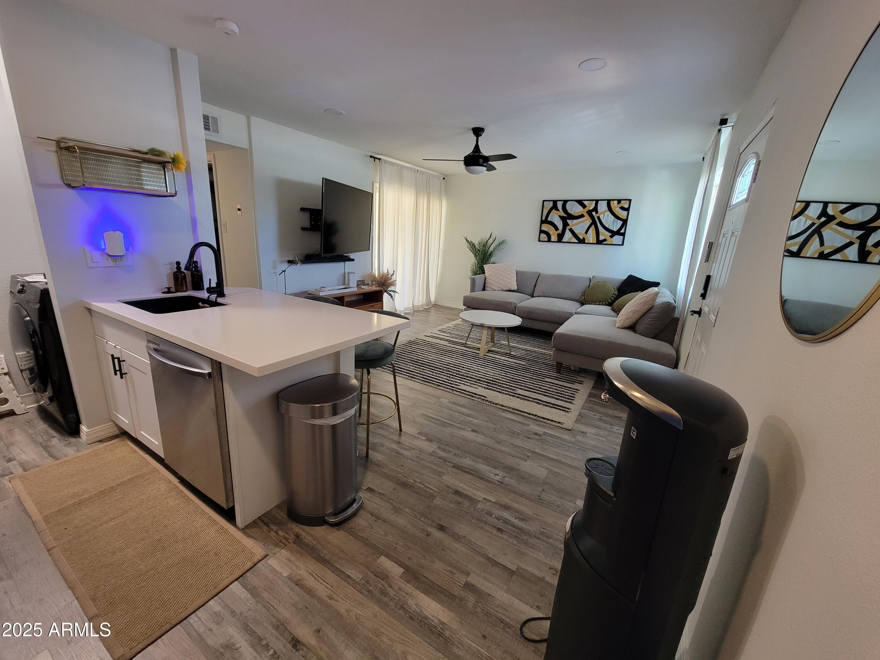 CIENTO CONDOMINIUMS - Residential Lease