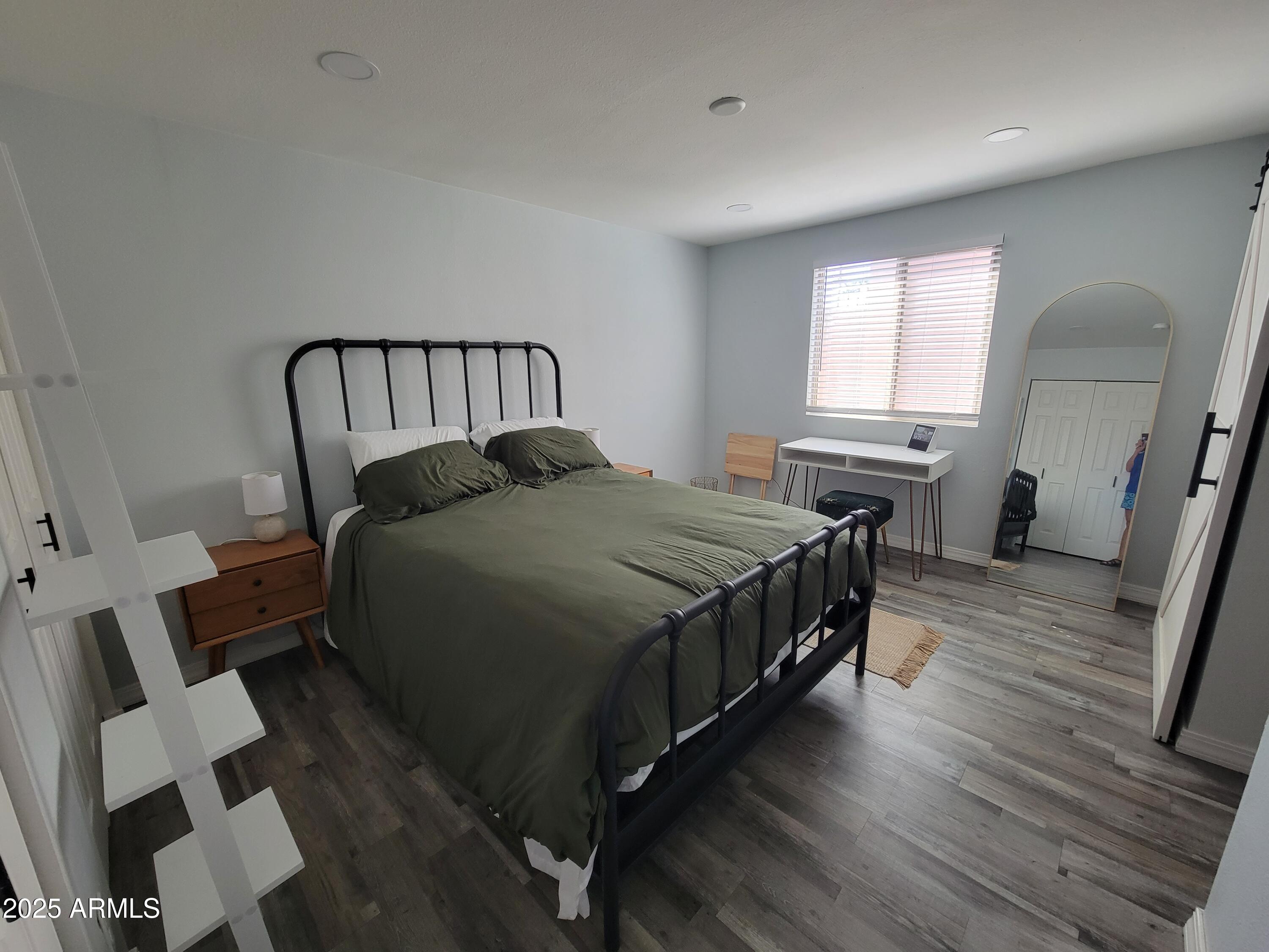 CIENTO CONDOMINIUMS - Residential Lease