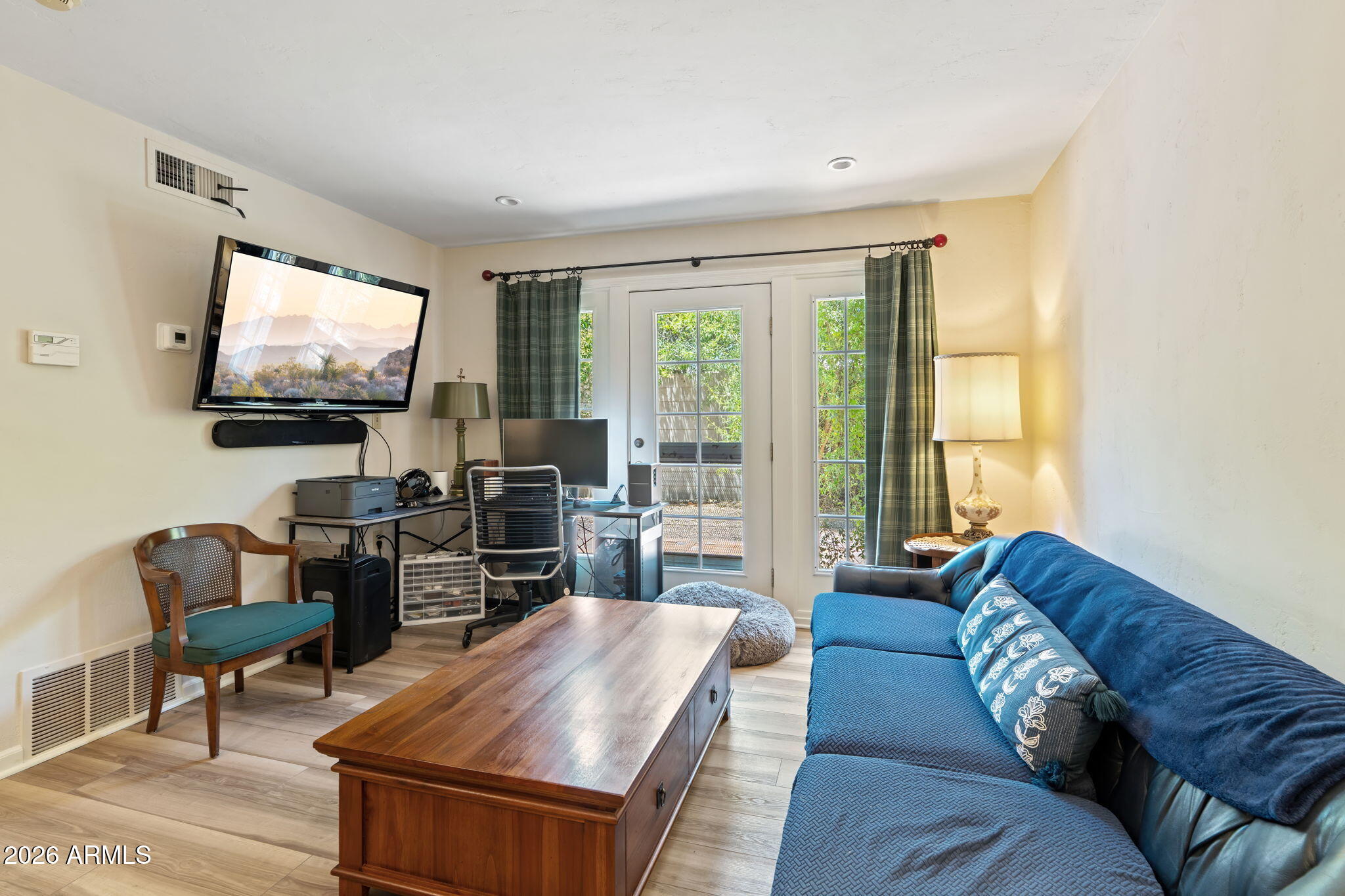 MEDLOCK PLACE AMD LOTS 1-11 - Residential