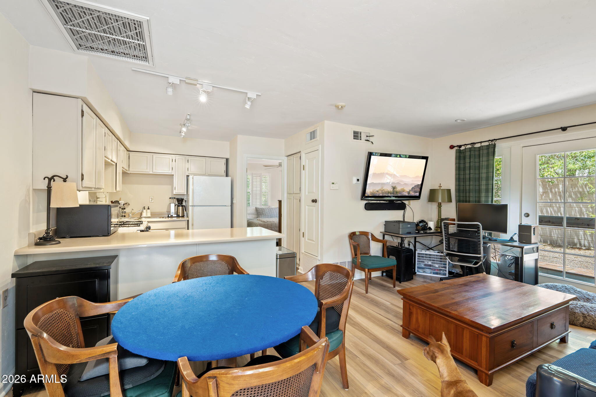 MEDLOCK PLACE AMD LOTS 1-11 - Residential