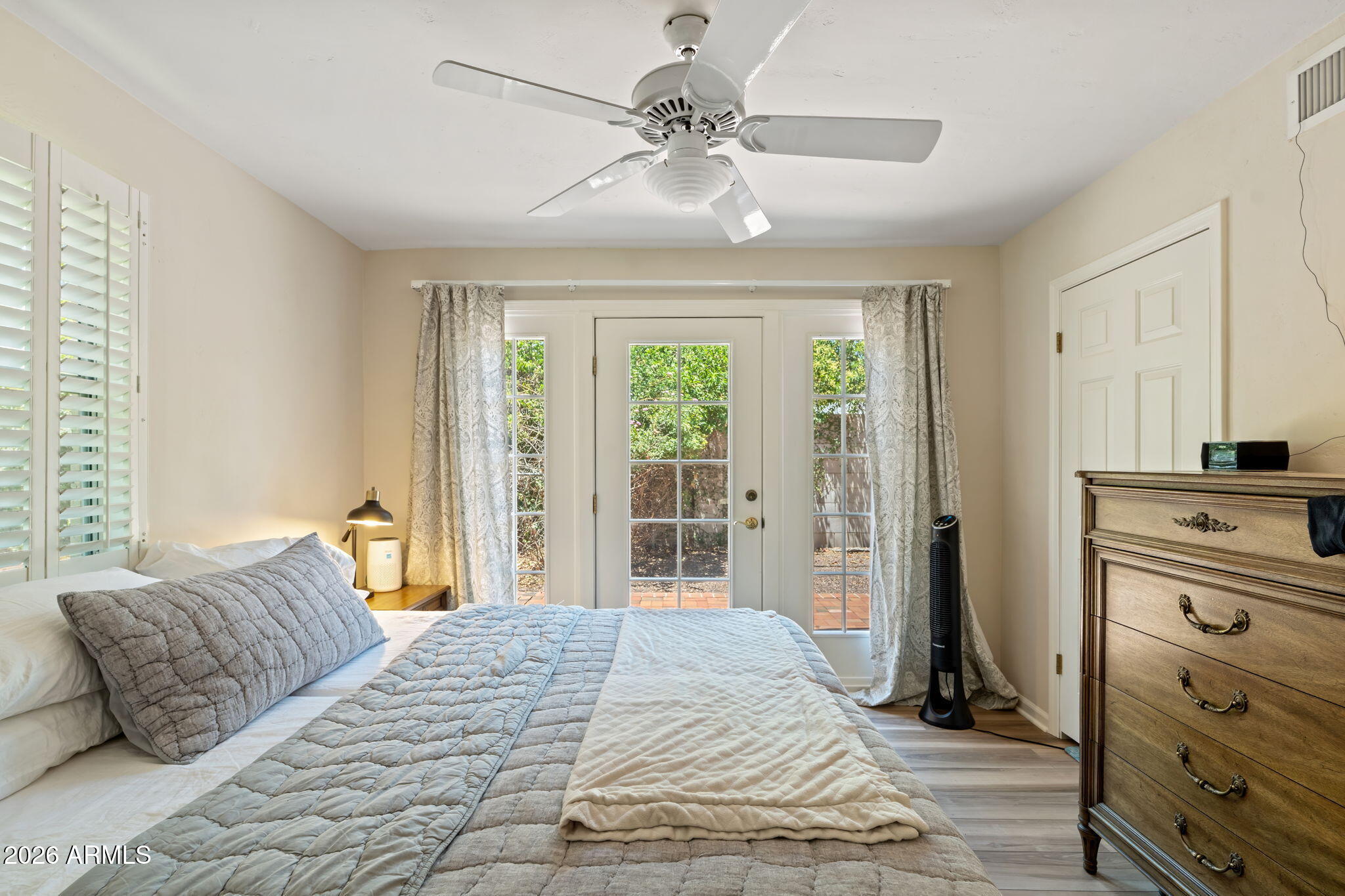 MEDLOCK PLACE AMD LOTS 1-11 - Residential