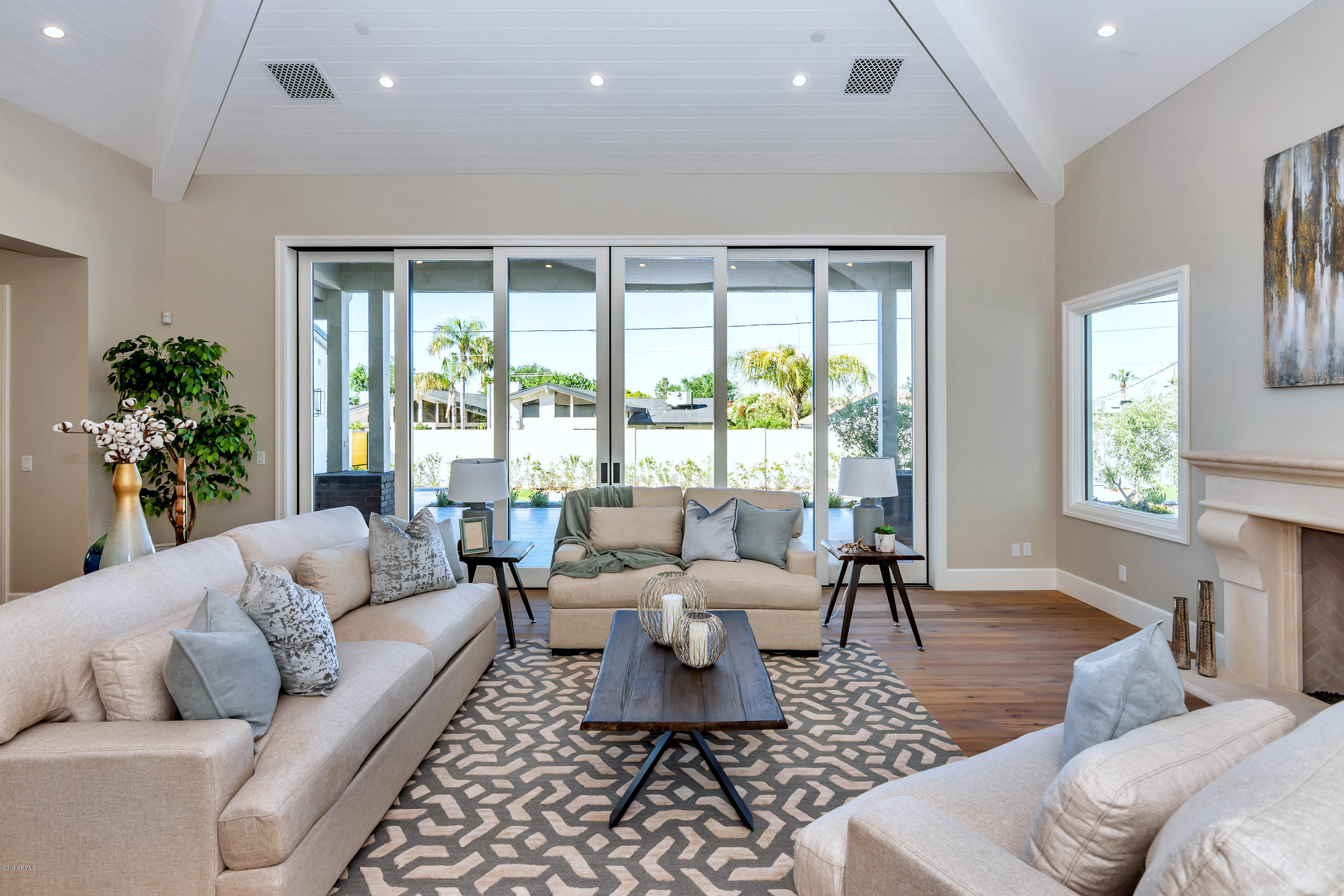 LAFAYETTE VILLA 3 - Residential
