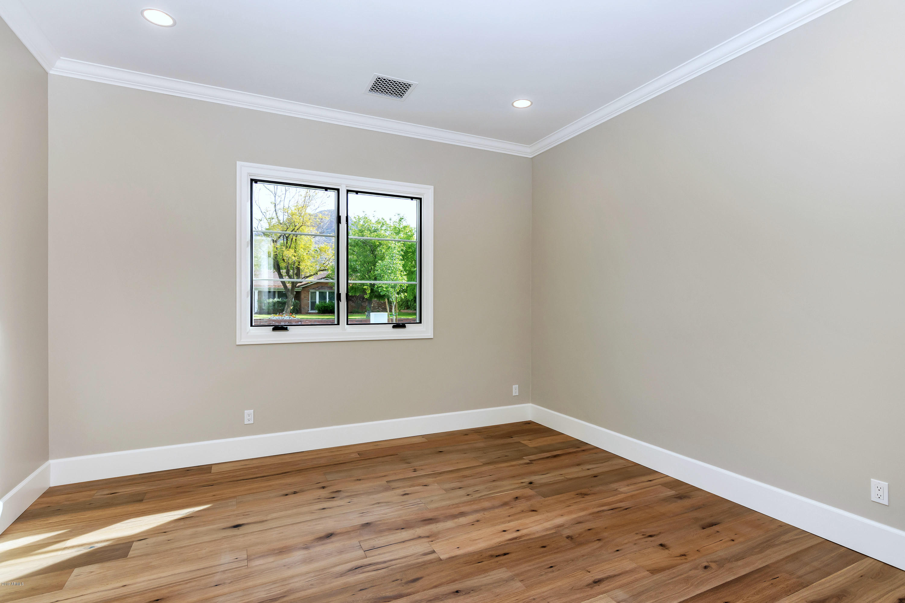 LAFAYETTE VILLA 3 - Residential