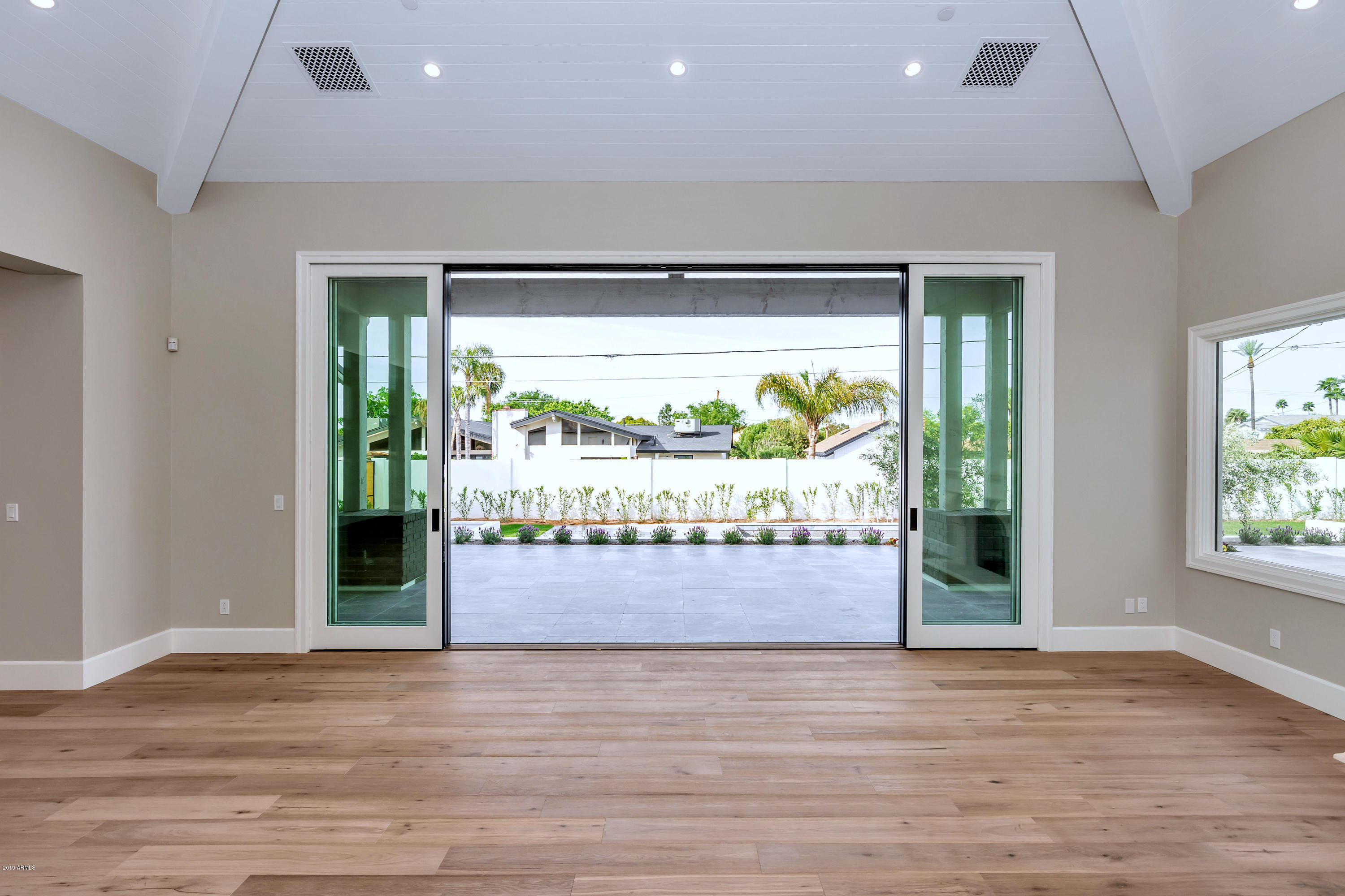 LAFAYETTE VILLA 3 - Residential