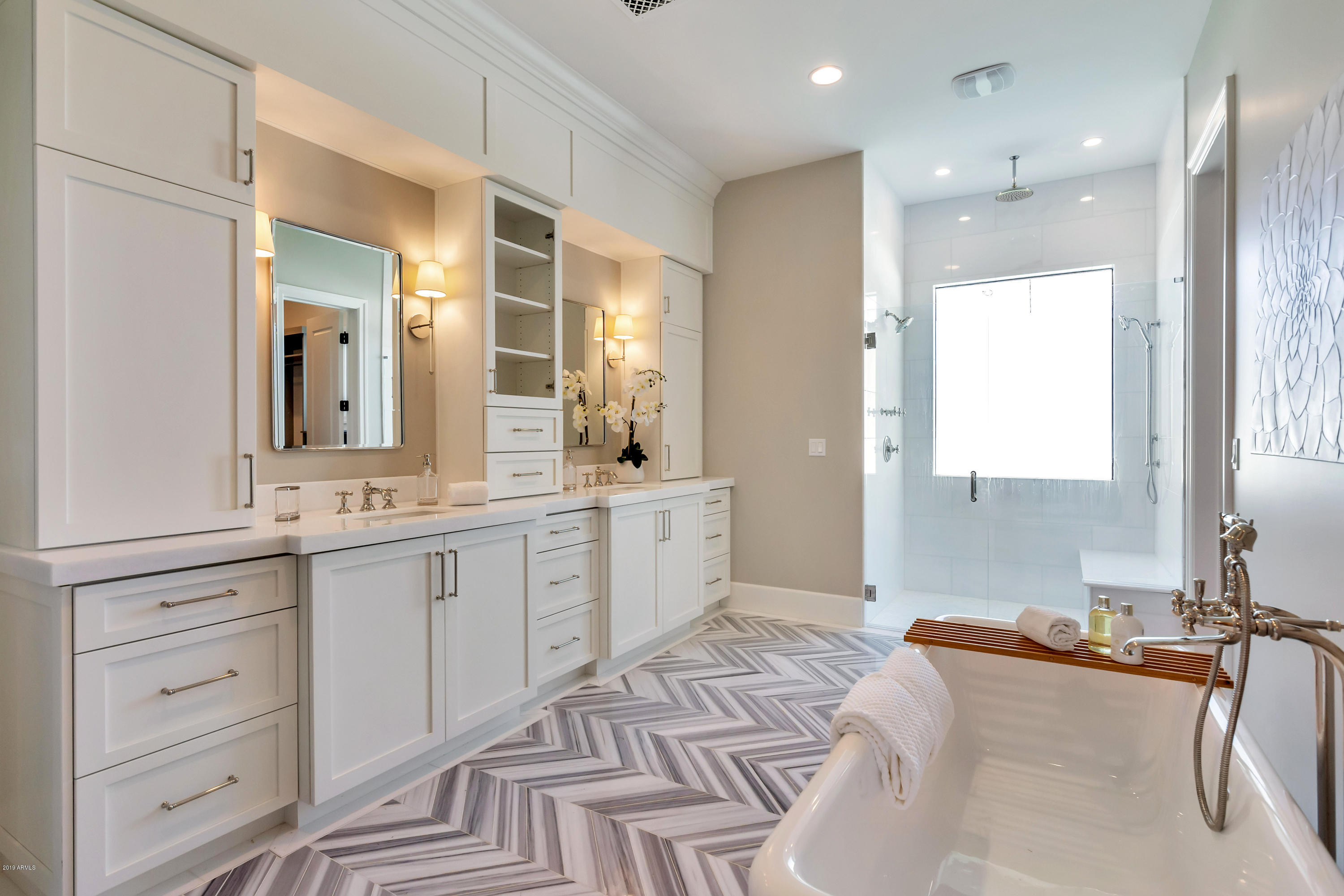 LAFAYETTE VILLA 3 - Residential