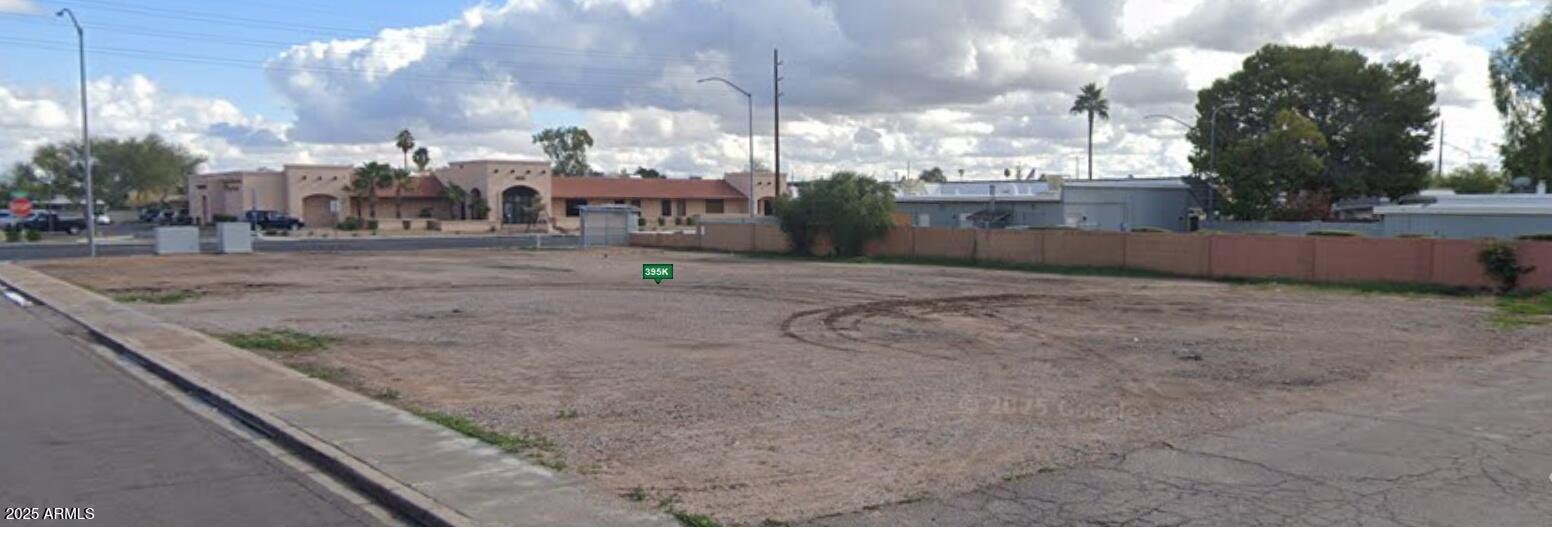 TERI ESTATES - Land