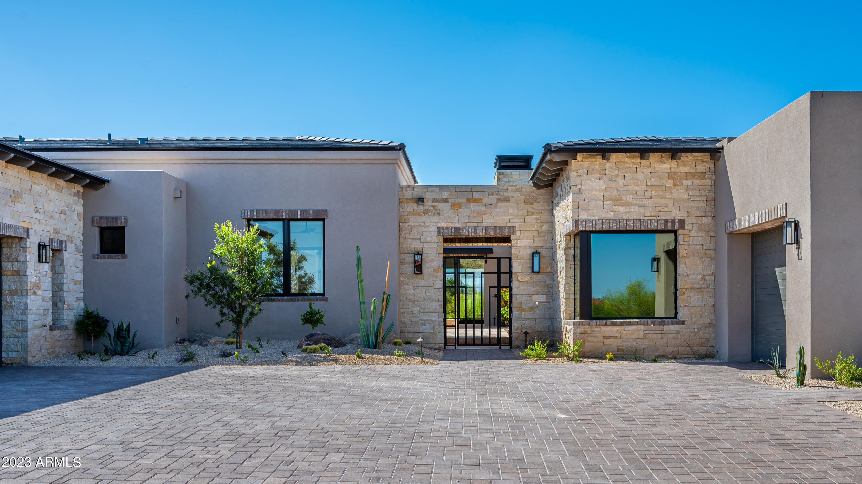 Mirabel Club - Residential
