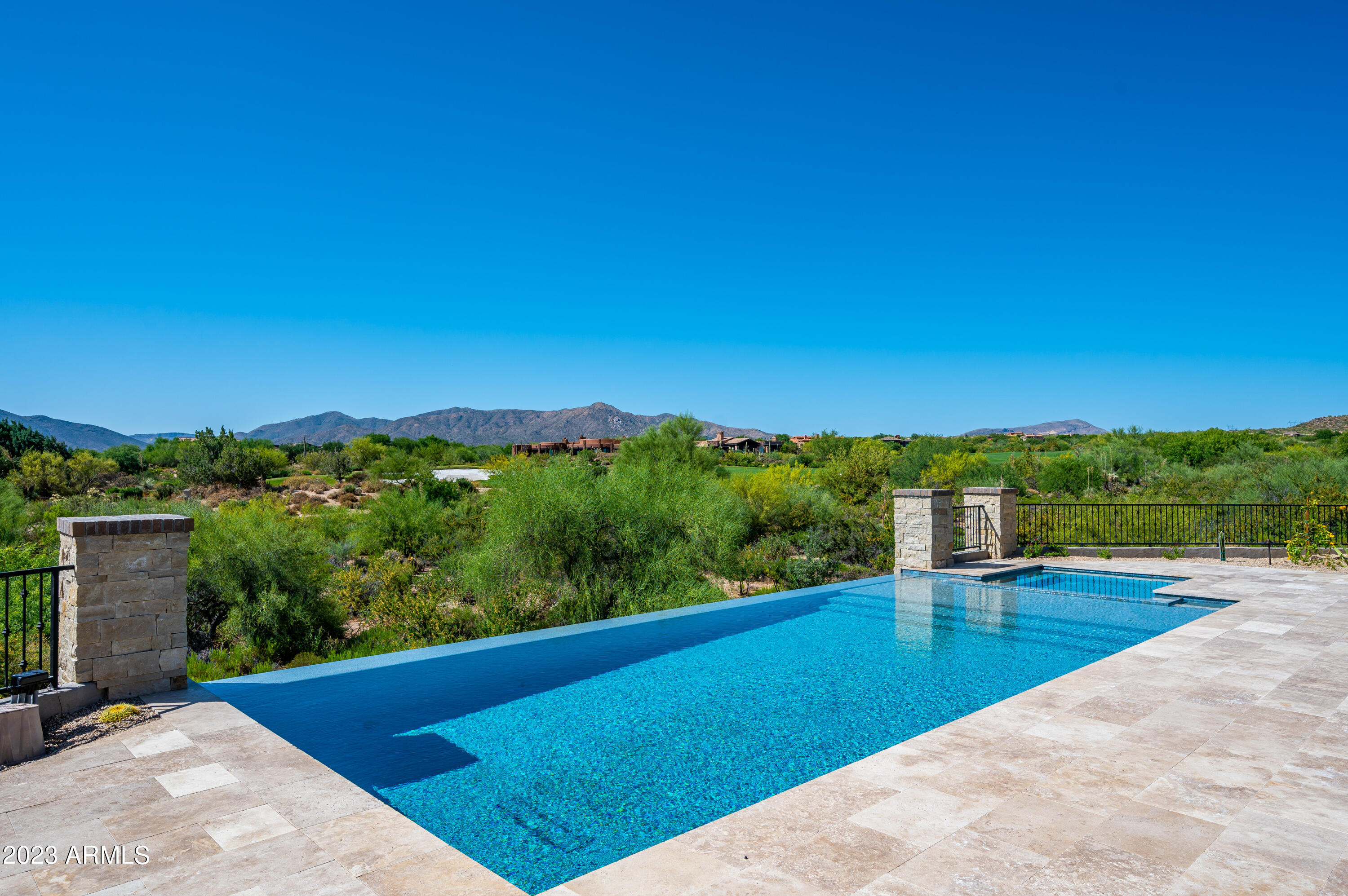 Mirabel Club - Residential