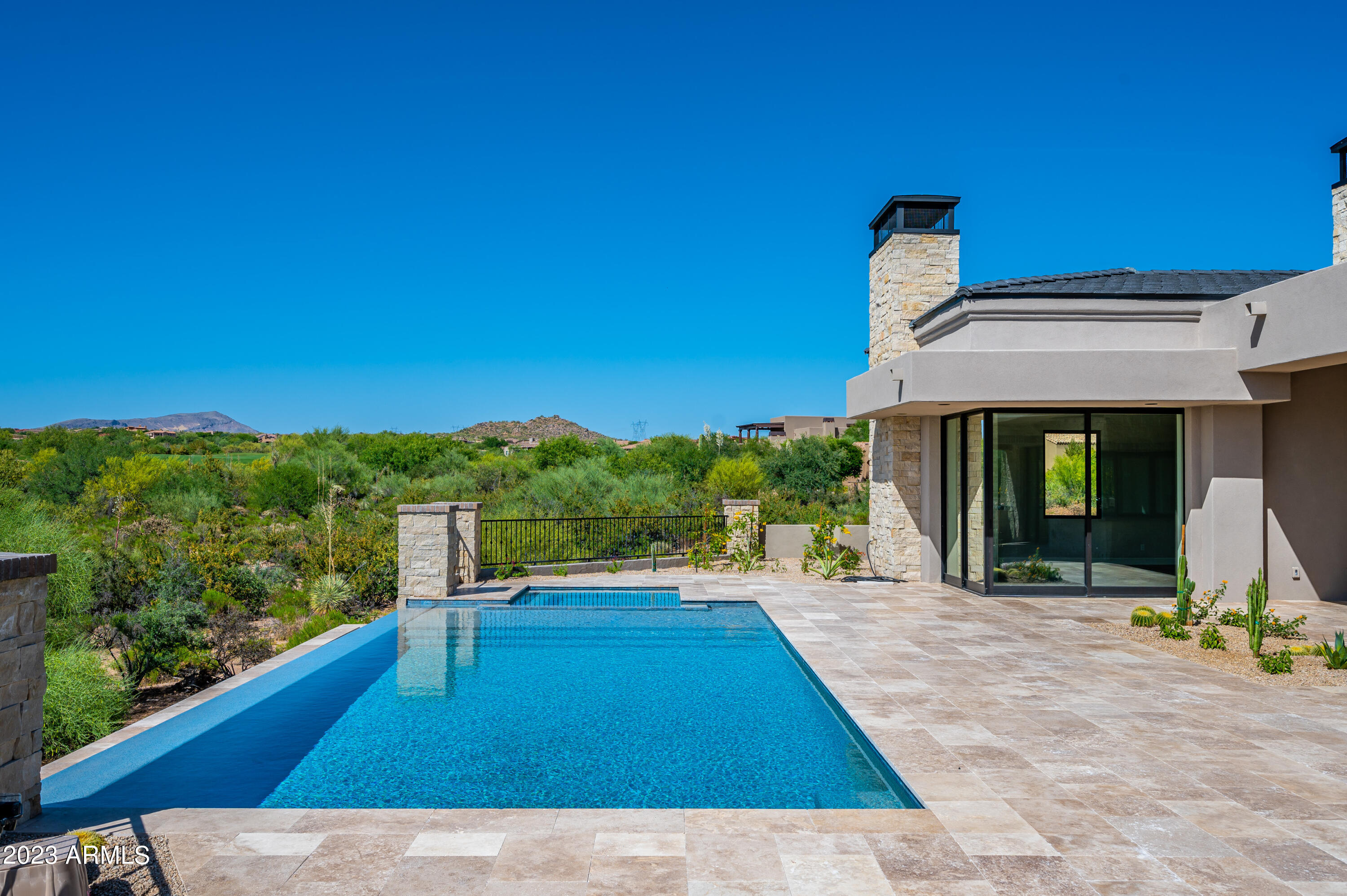 Mirabel Club - Residential
