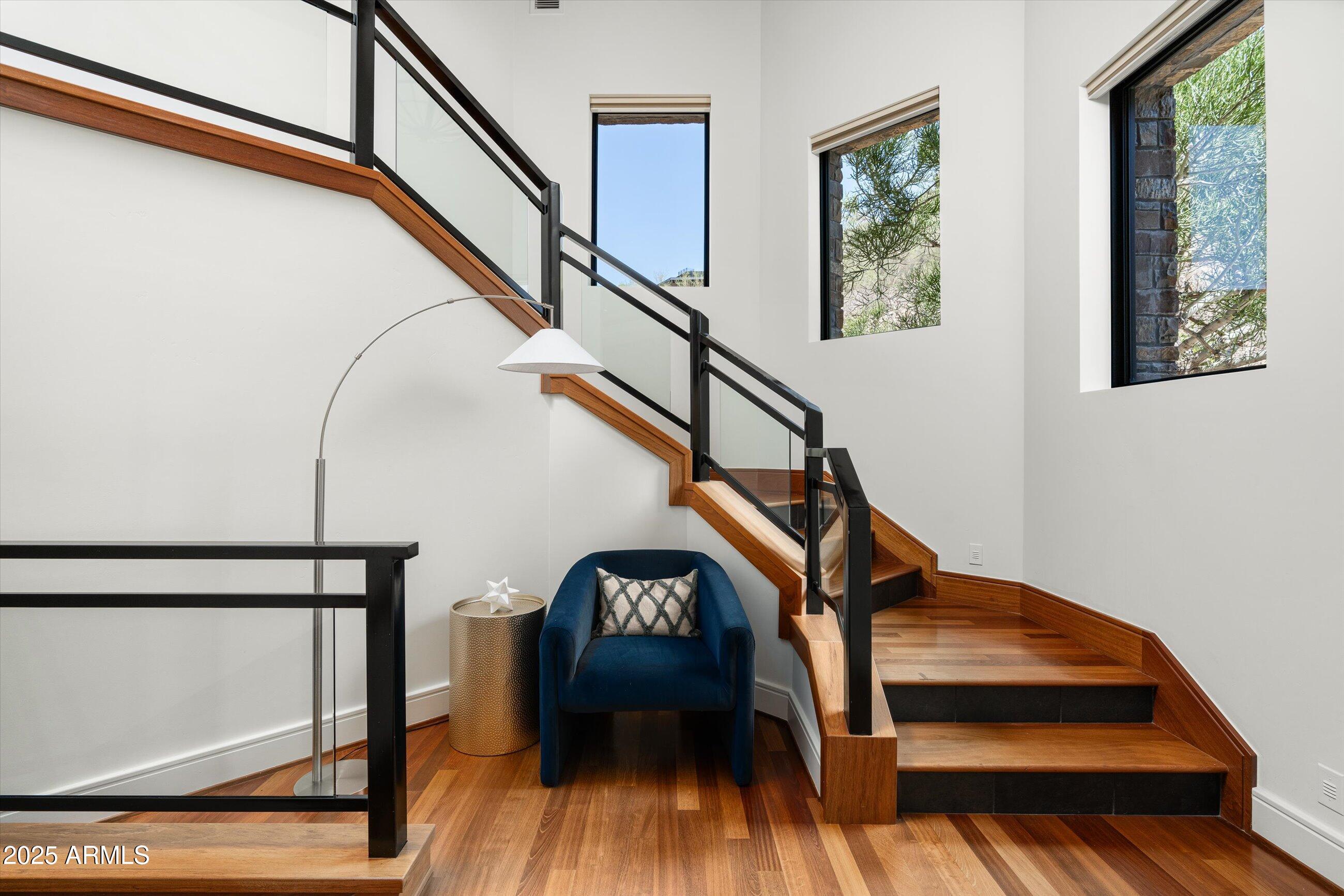 MONTANA DE BONITAS CASAS REPLAT - Residential