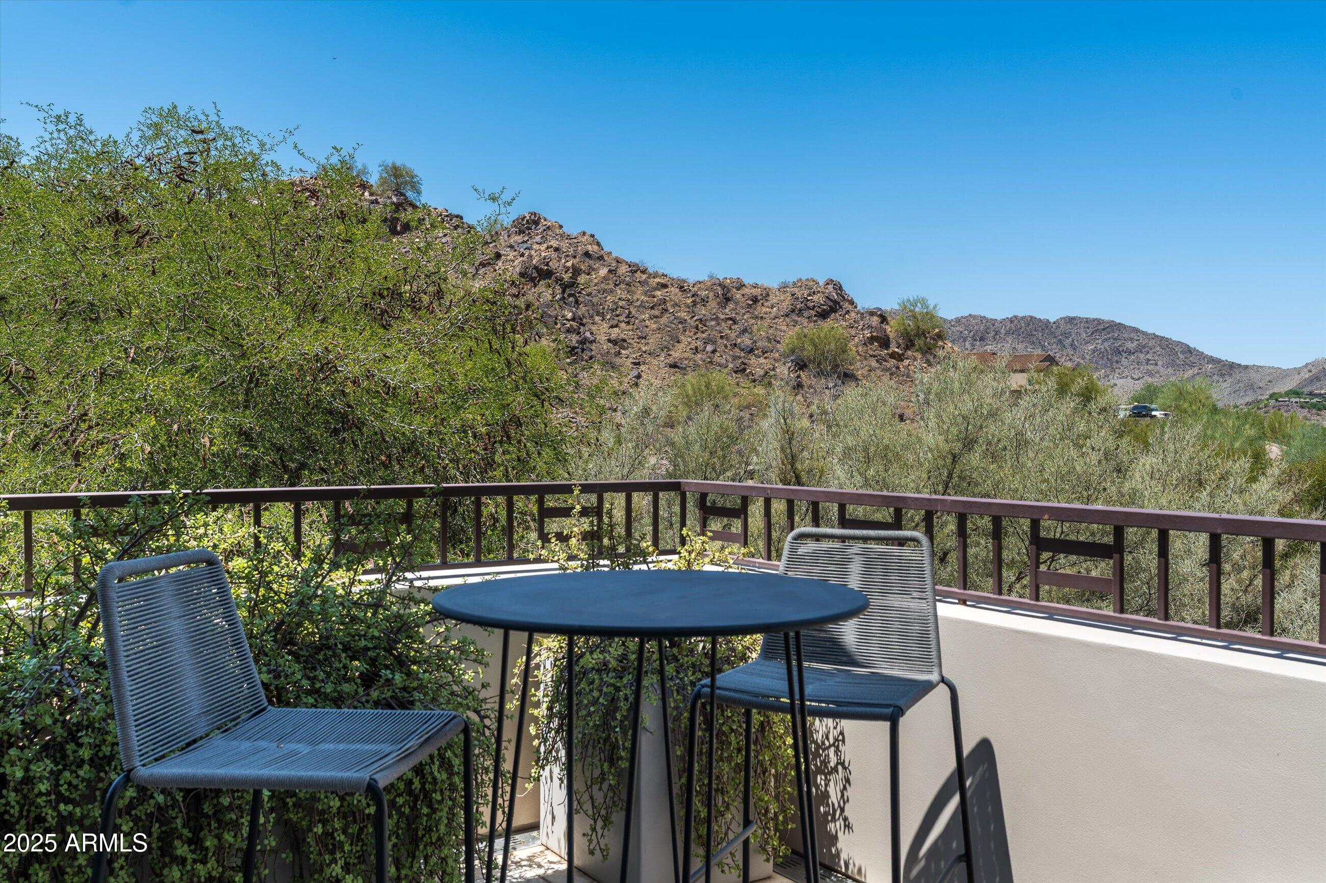 MONTANA DE BONITAS CASAS REPLAT - Residential