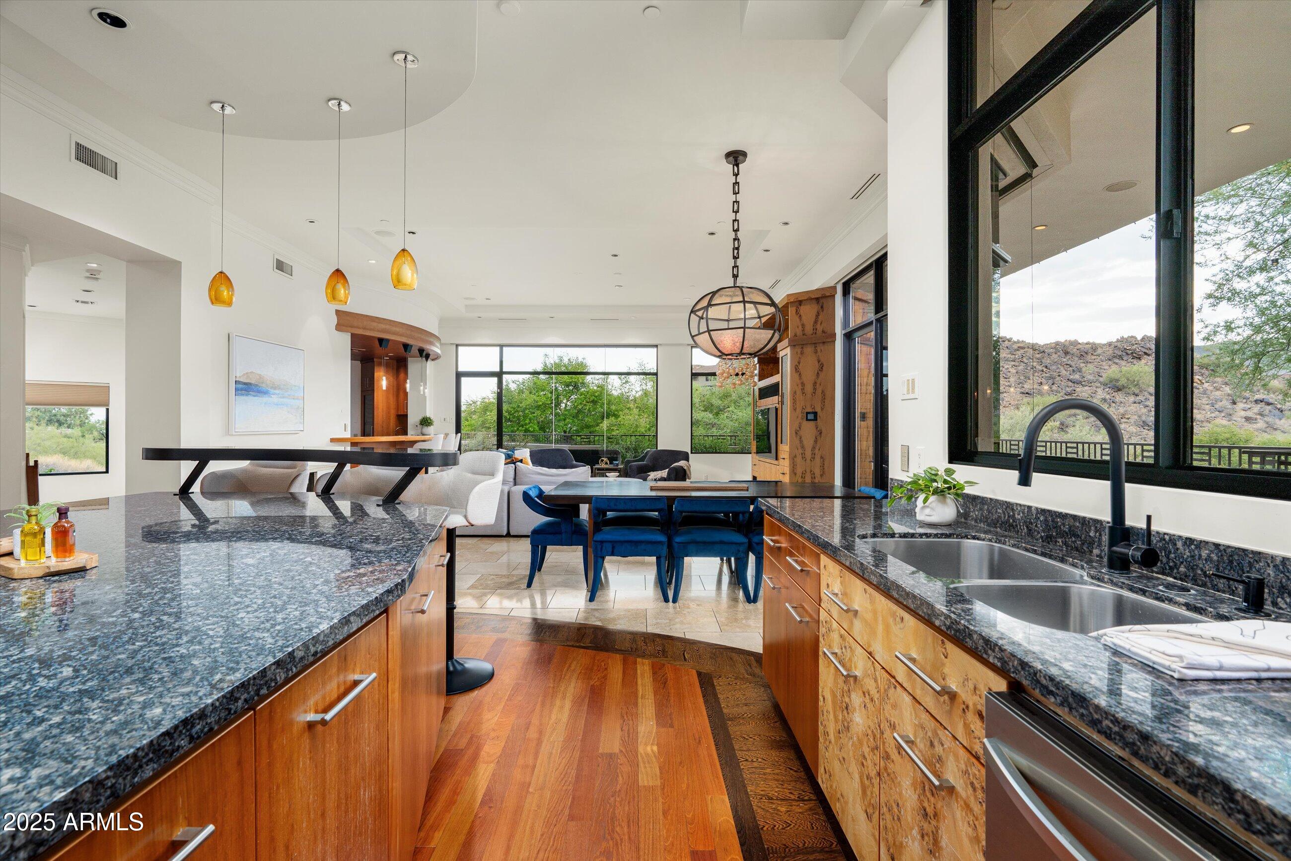 MONTANA DE BONITAS CASAS REPLAT - Residential