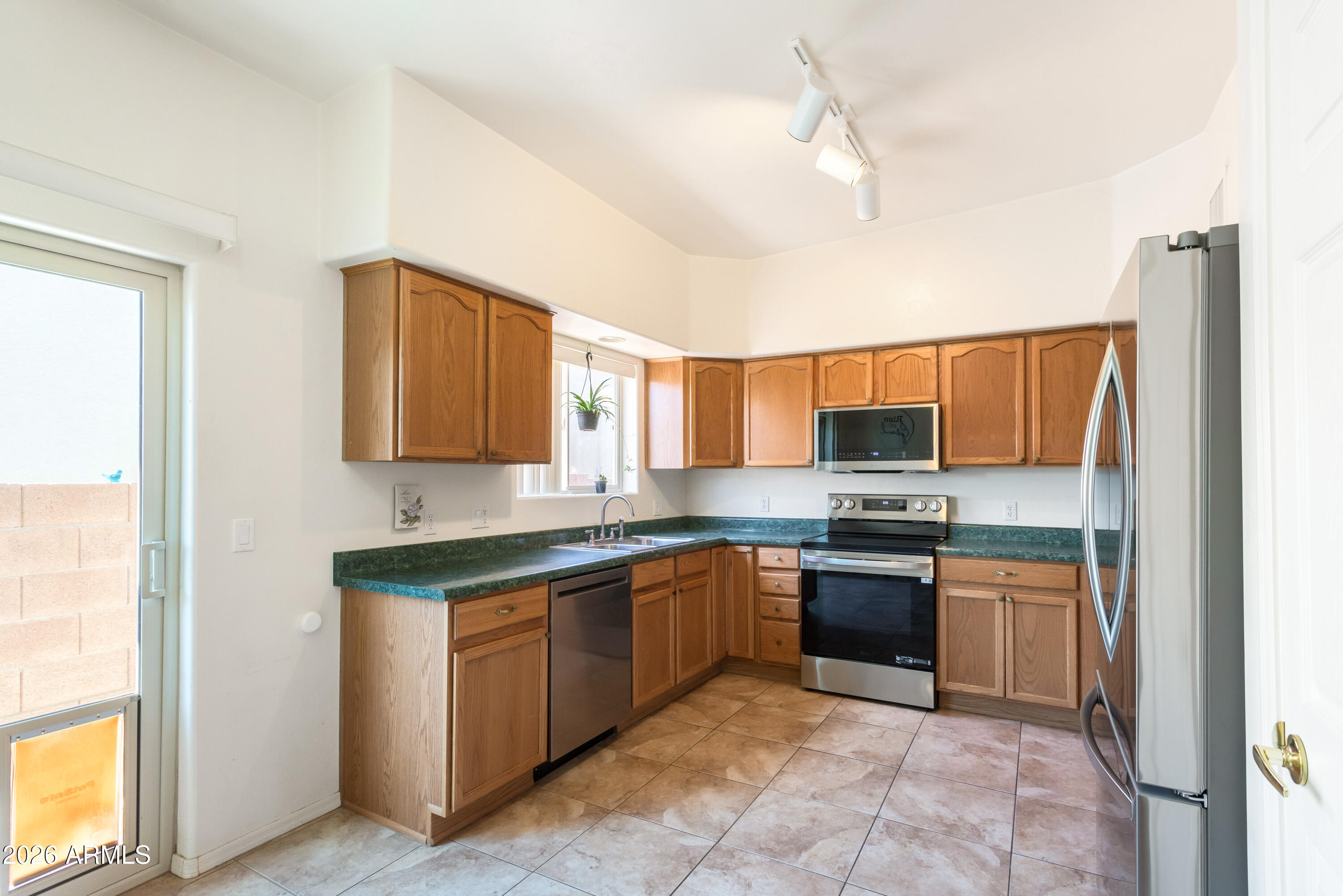 IPR LOCATED ON VISTA VIEW LOT #74 - Residential