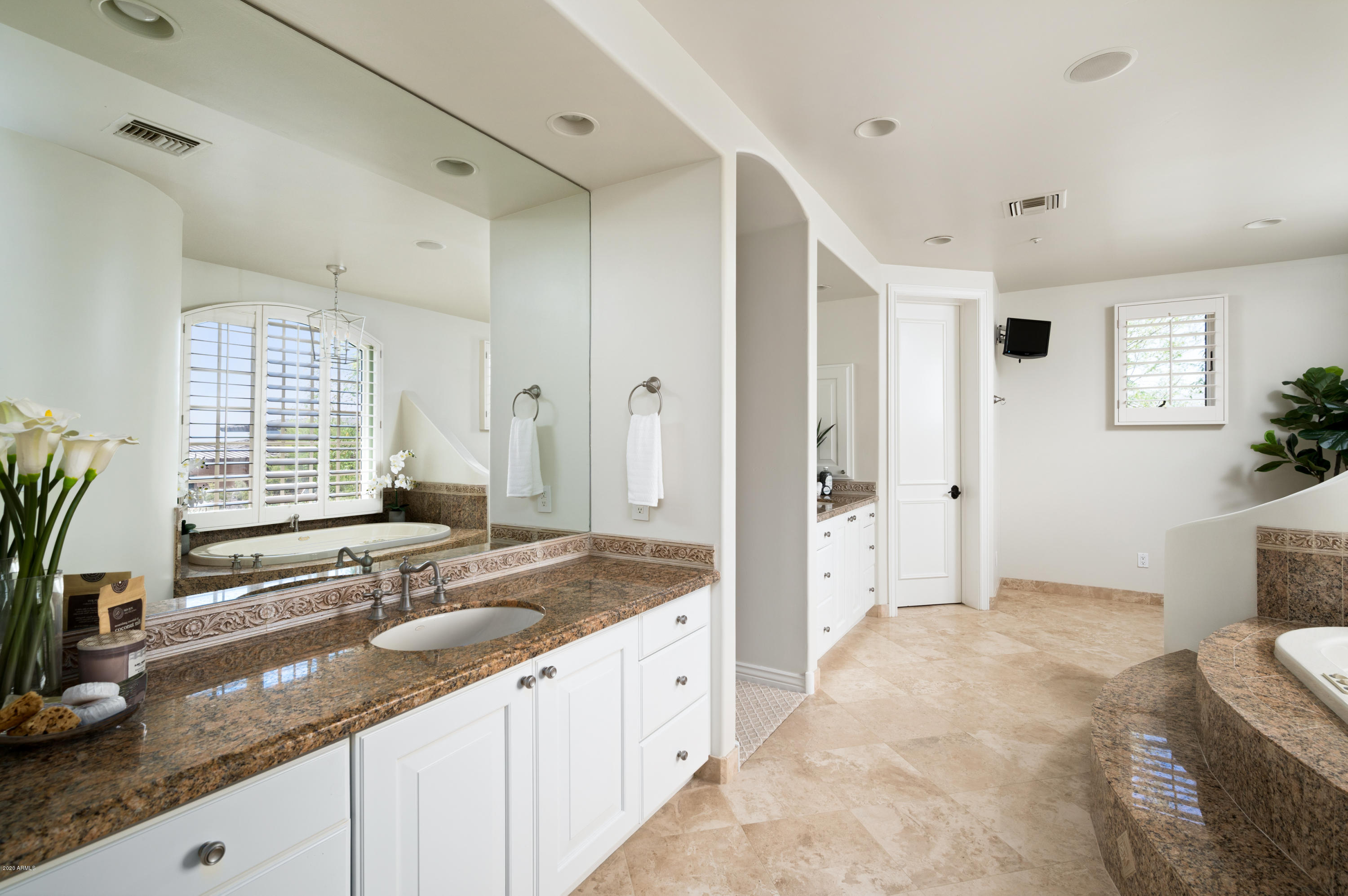 DC RANCH - Residential