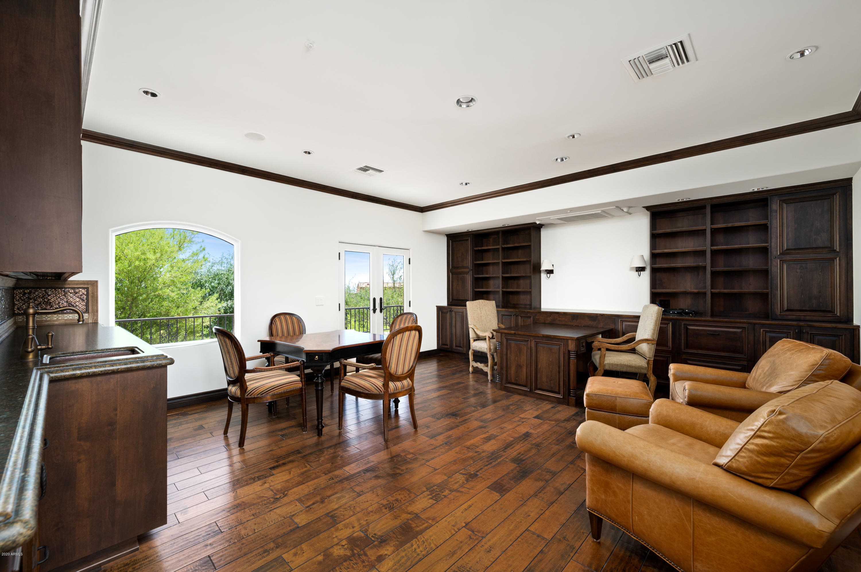 DC RANCH - Residential