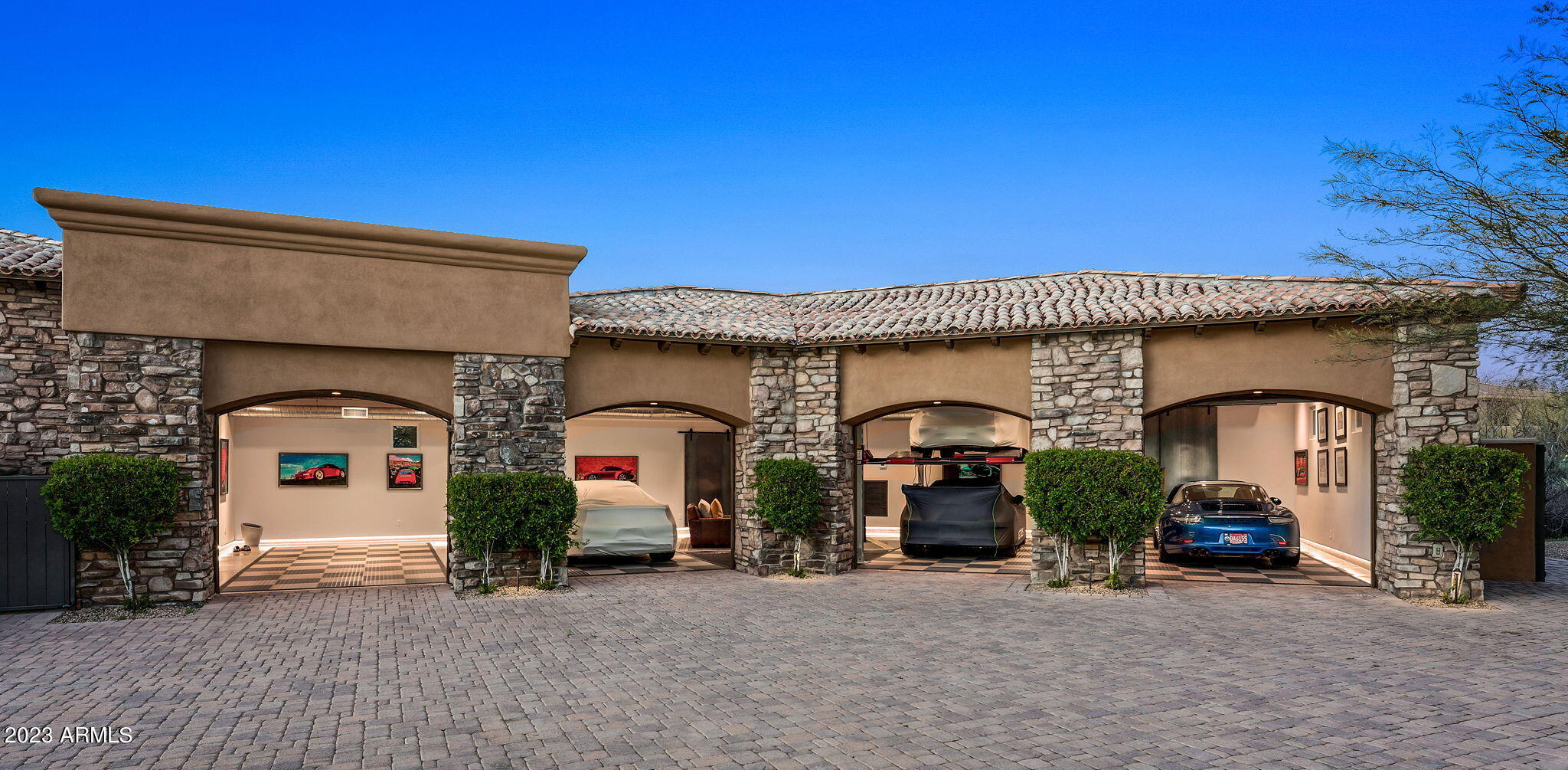 BOULDER CREST ESTATES UNIT 3 AT TROON NORTH - Residential