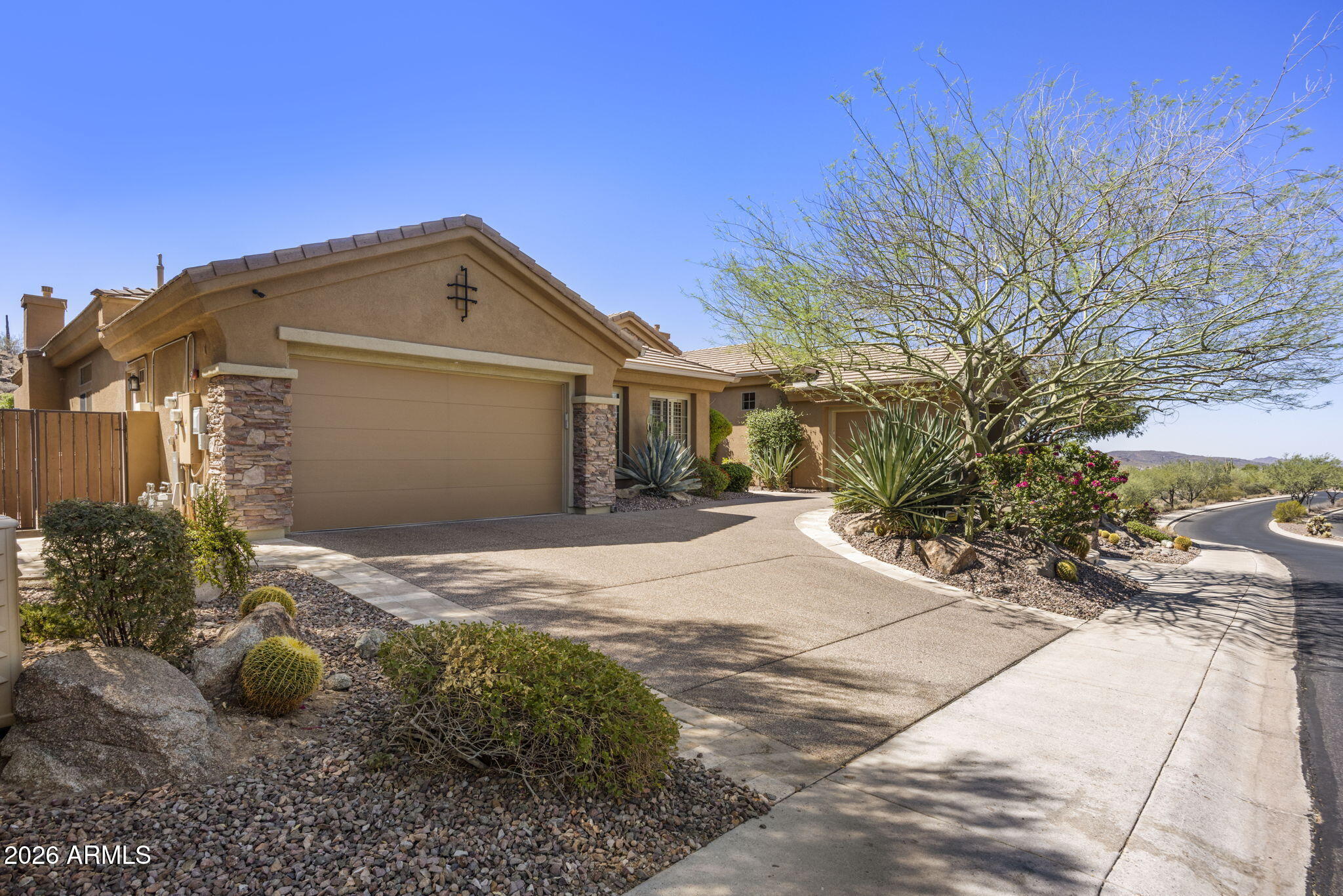 ANTHEM COUNTRY CLUB - Residential