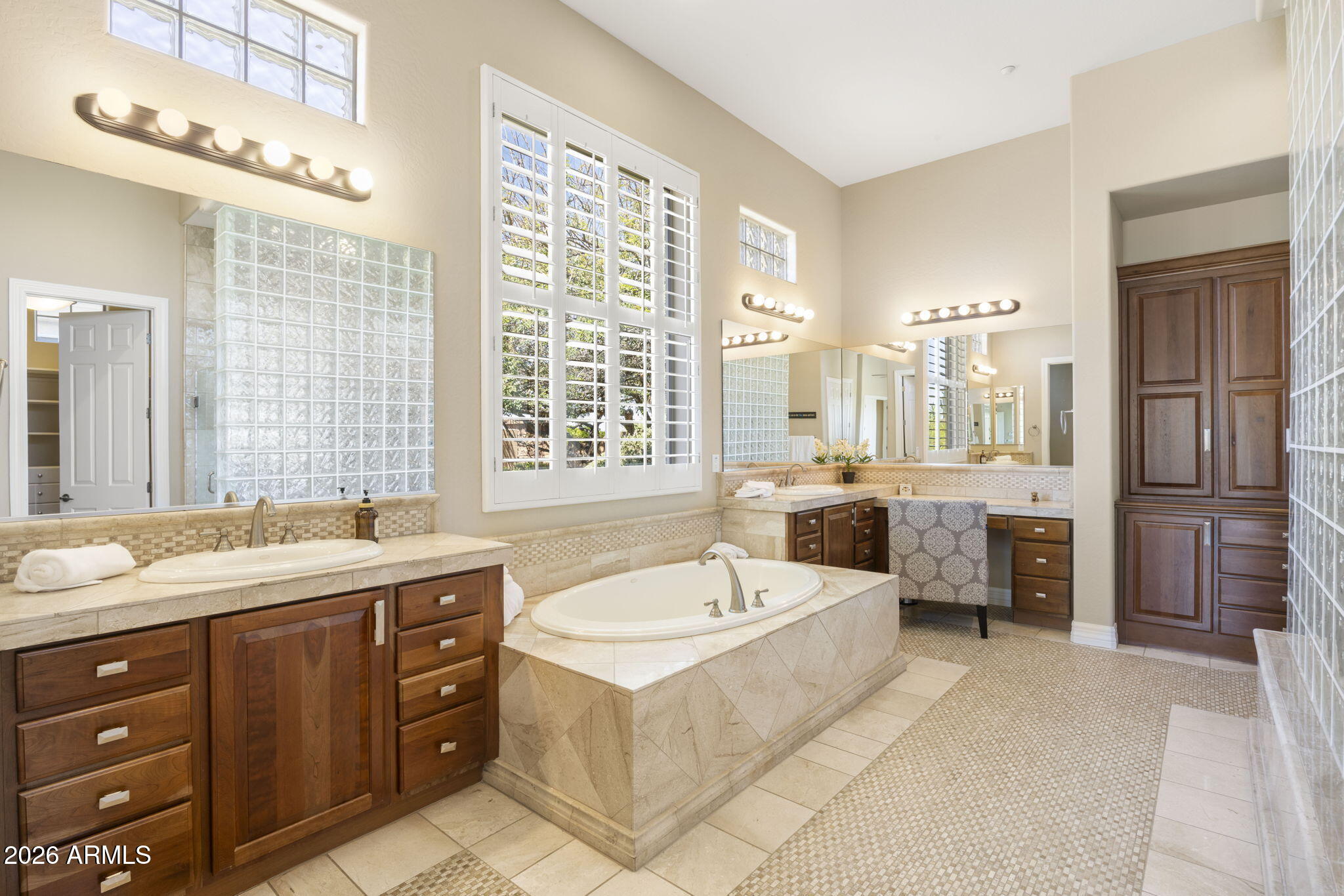 ANTHEM COUNTRY CLUB - Residential