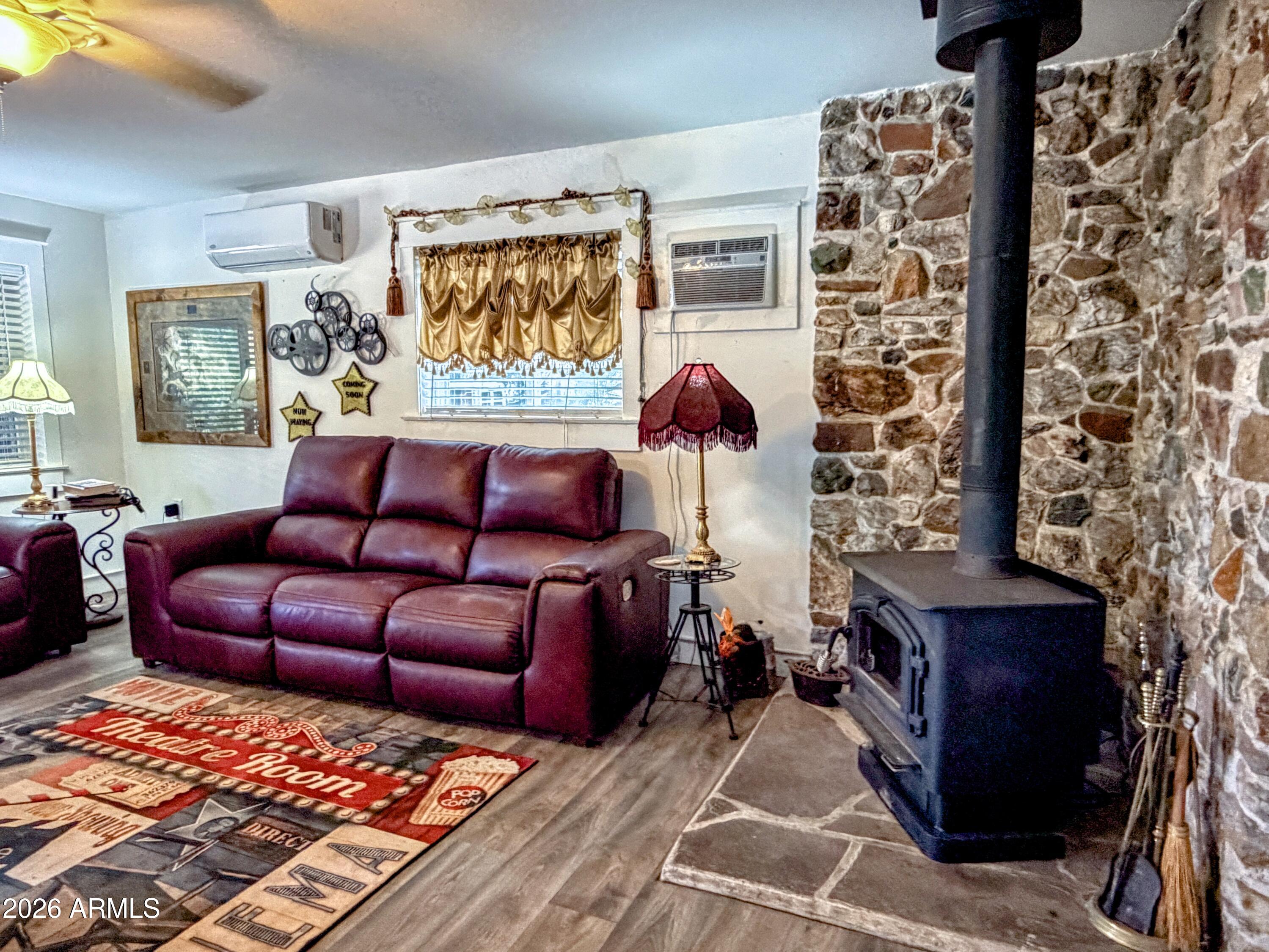 YARNELL HEIGHTS - Residential