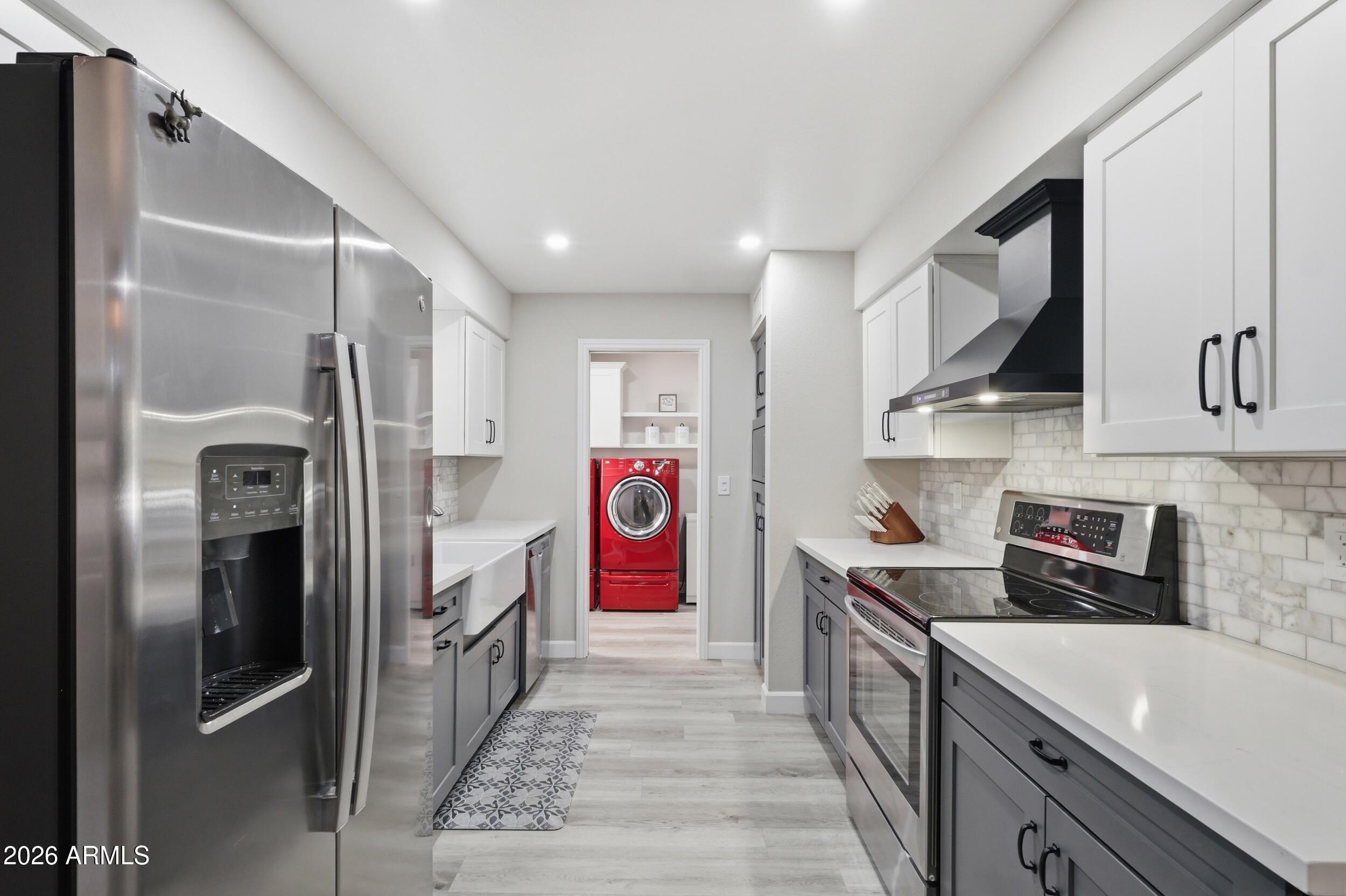 SUNLAND VILLAGE 5 - Residential