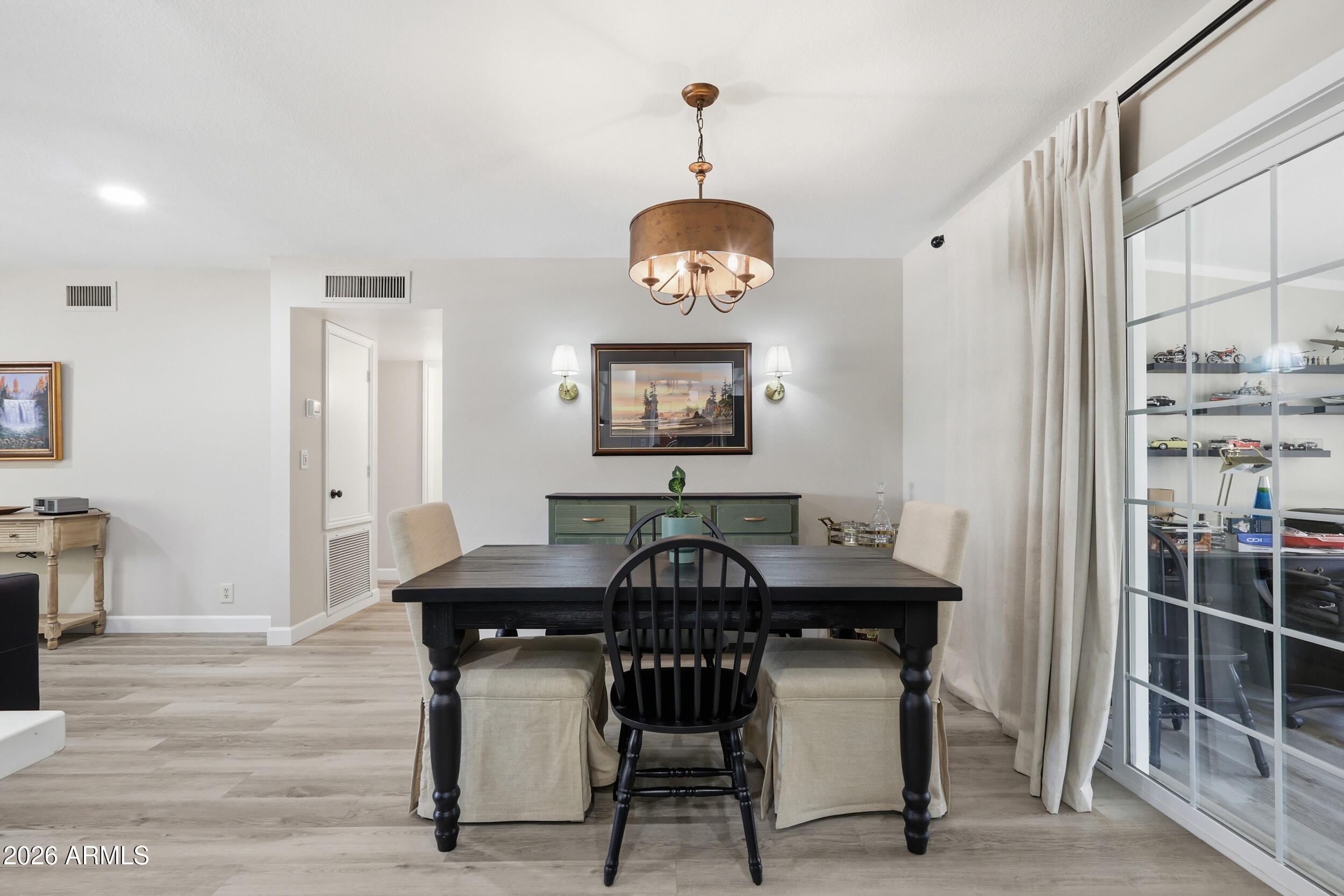 SUNLAND VILLAGE 5 - Residential