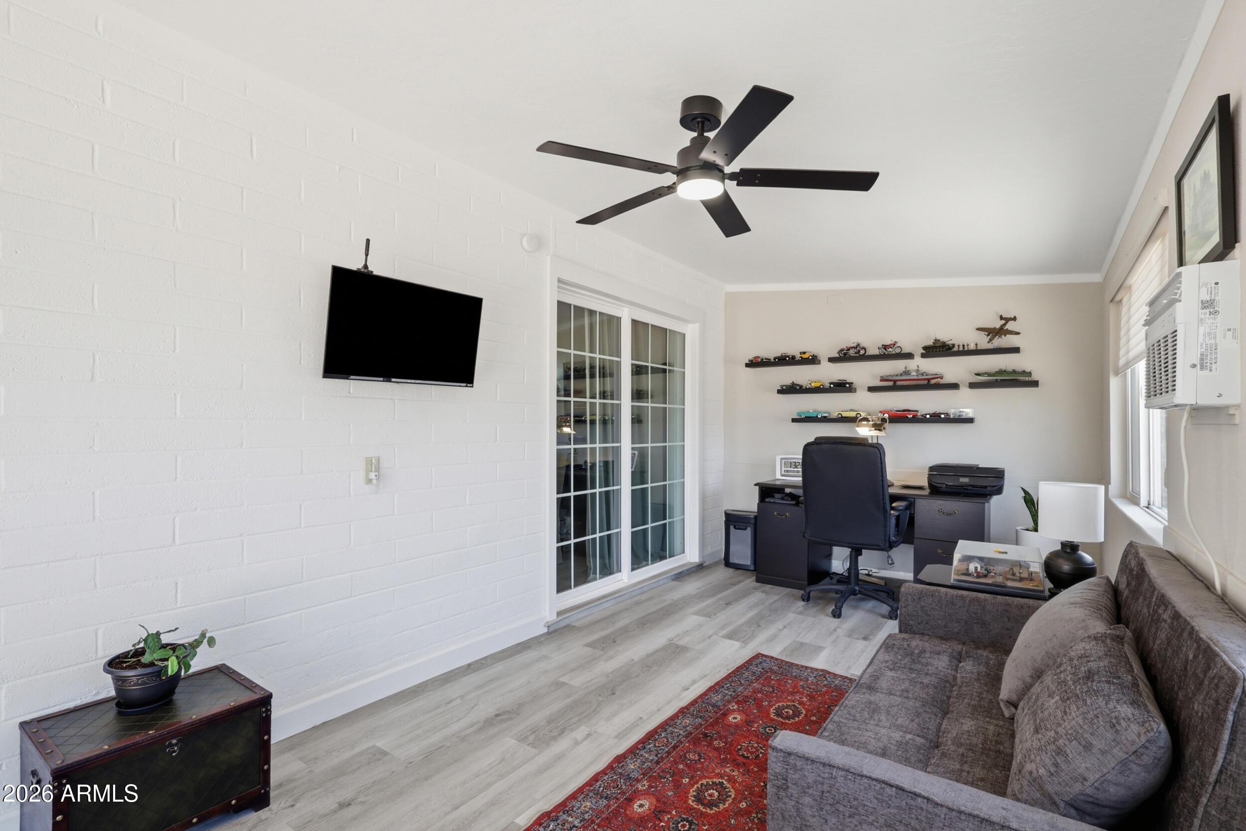 SUNLAND VILLAGE 5 - Residential