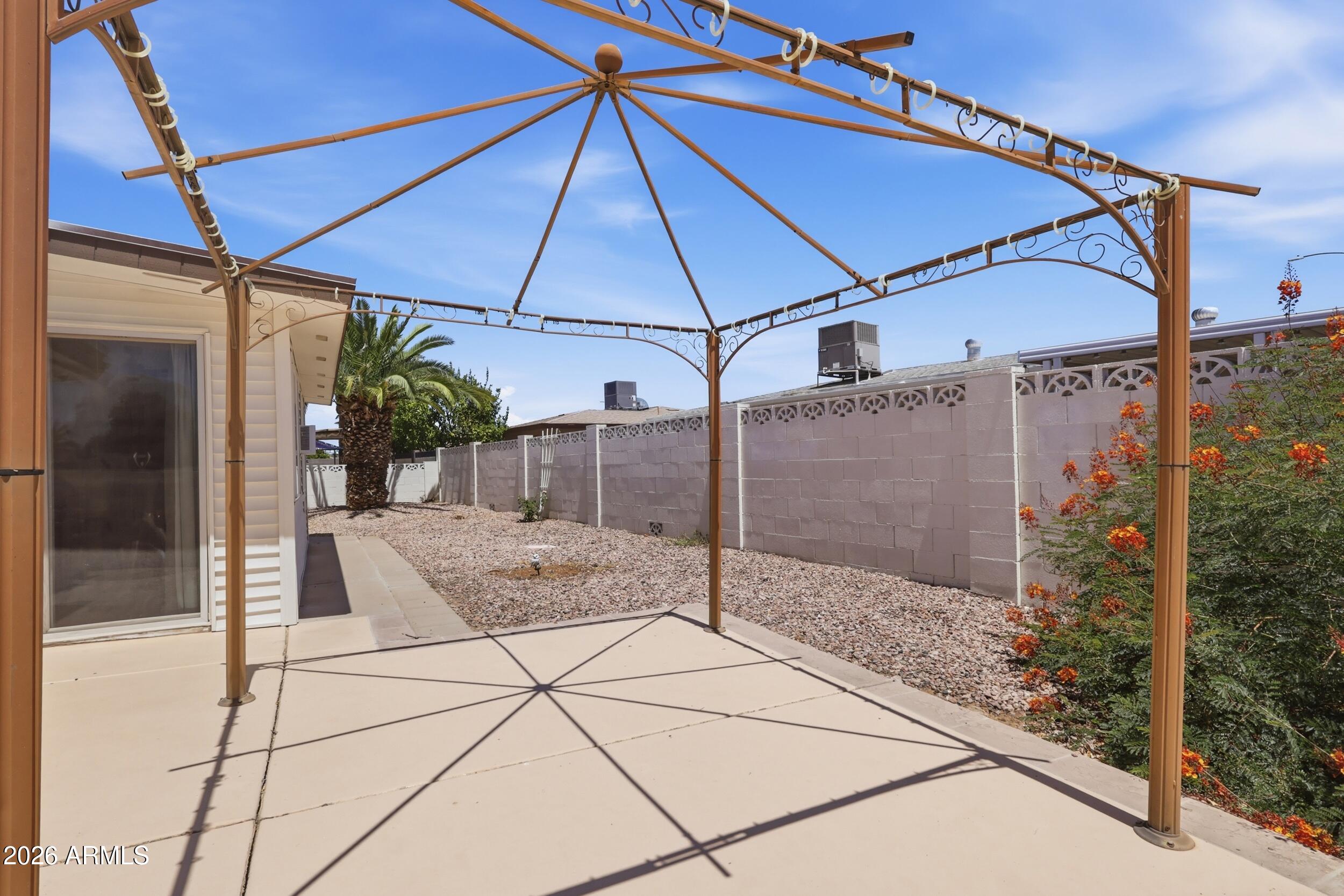 SUNLAND VILLAGE 5 - Residential