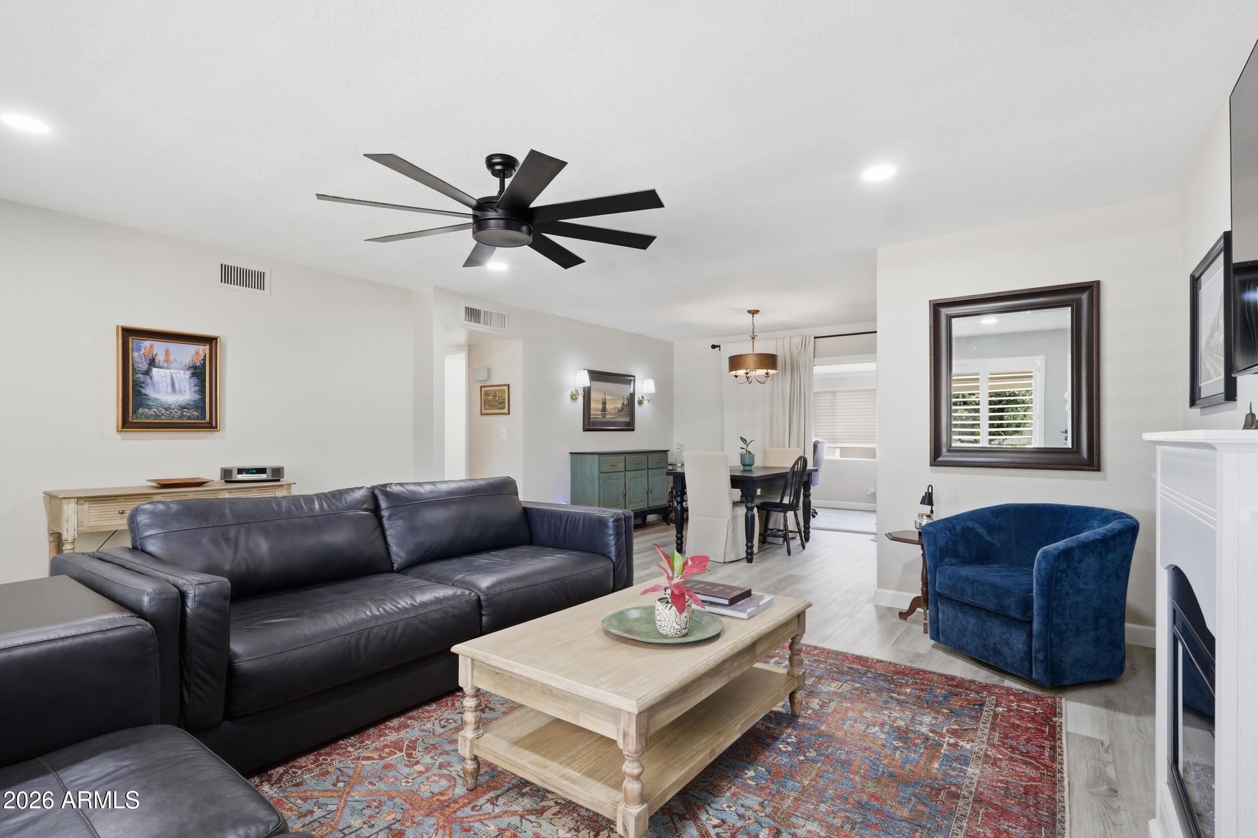 SUNLAND VILLAGE 5 - Residential