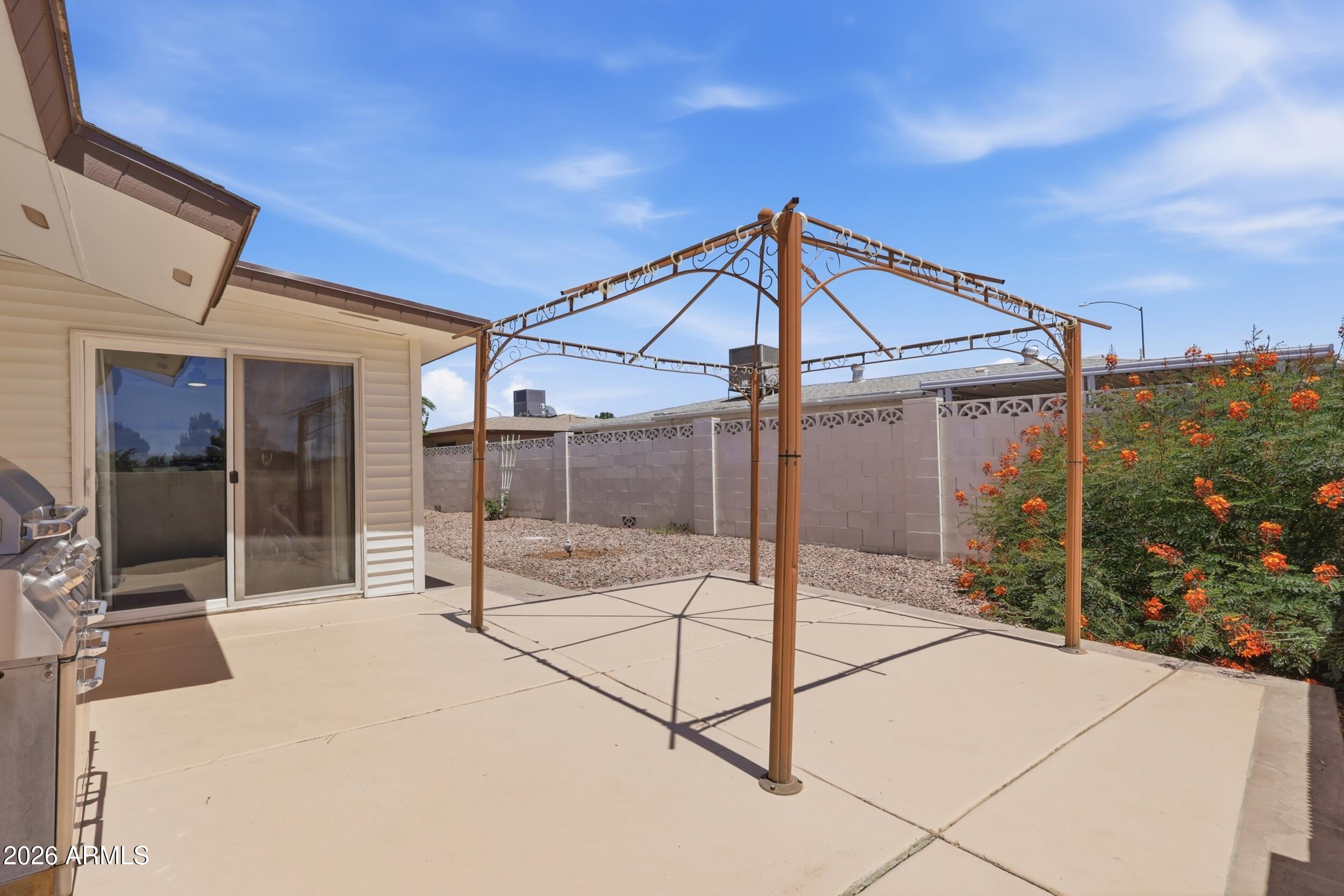 SUNLAND VILLAGE 5 - Residential