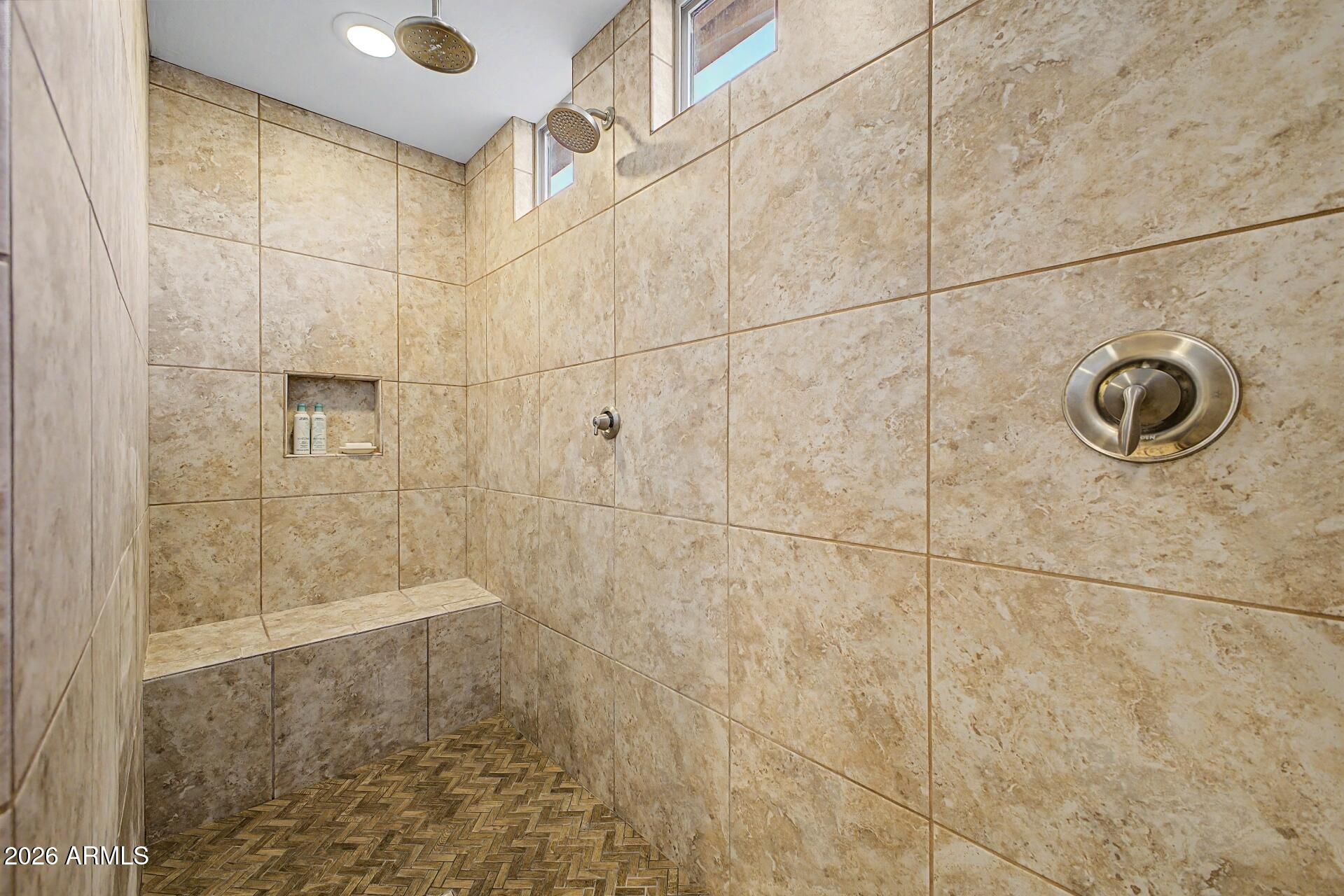 FESTIVAL FOOTHILLS UNIT 25 - Residential