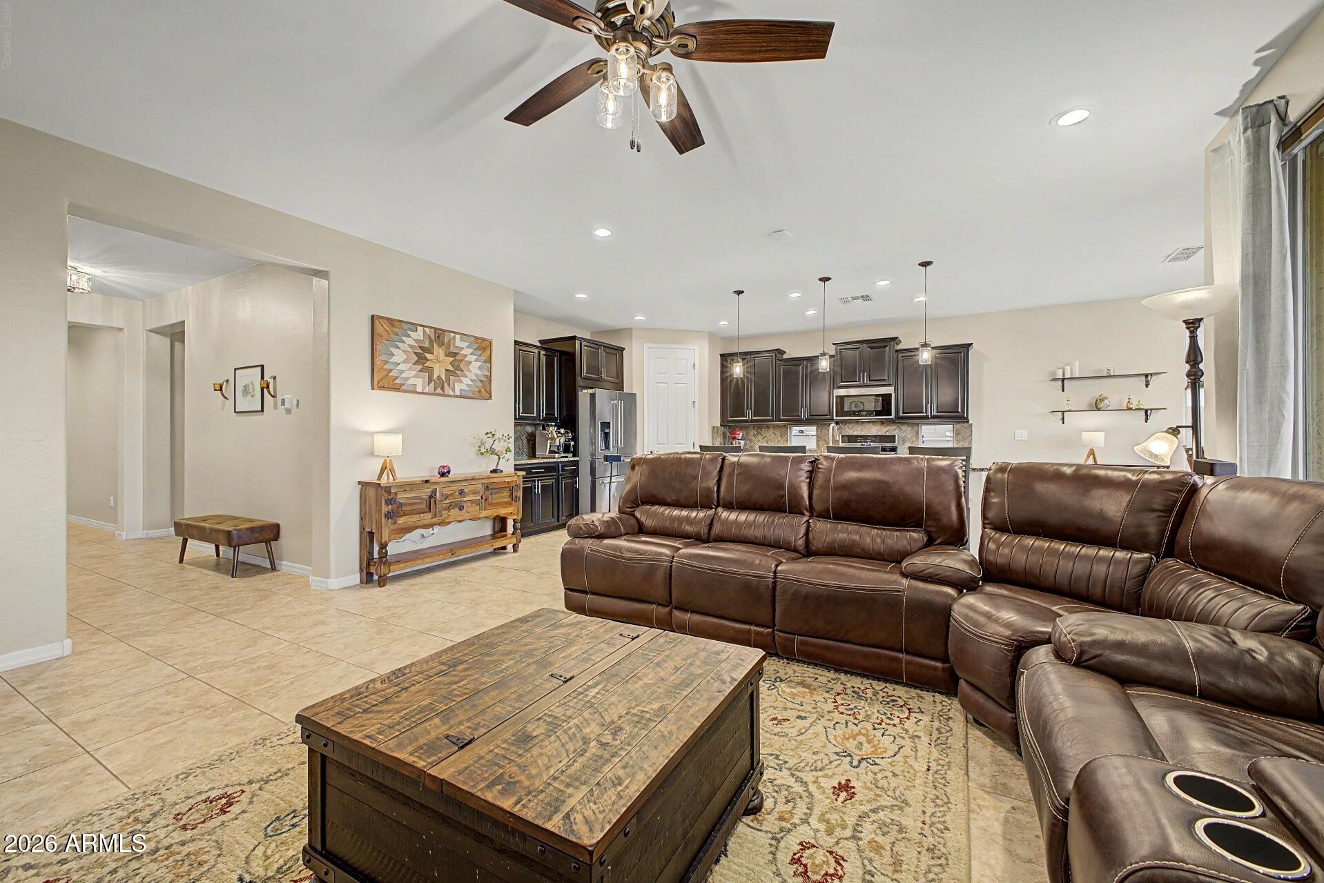 FESTIVAL FOOTHILLS UNIT 25 - Residential