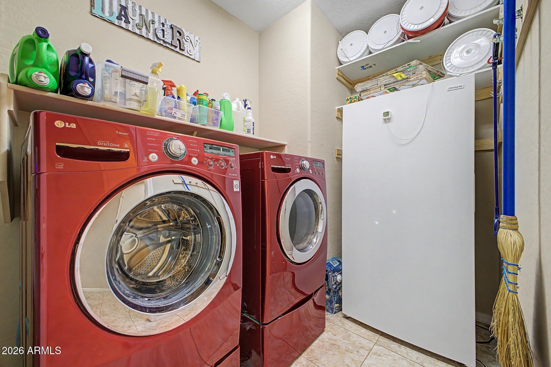 FESTIVAL FOOTHILLS UNIT 25 - Residential