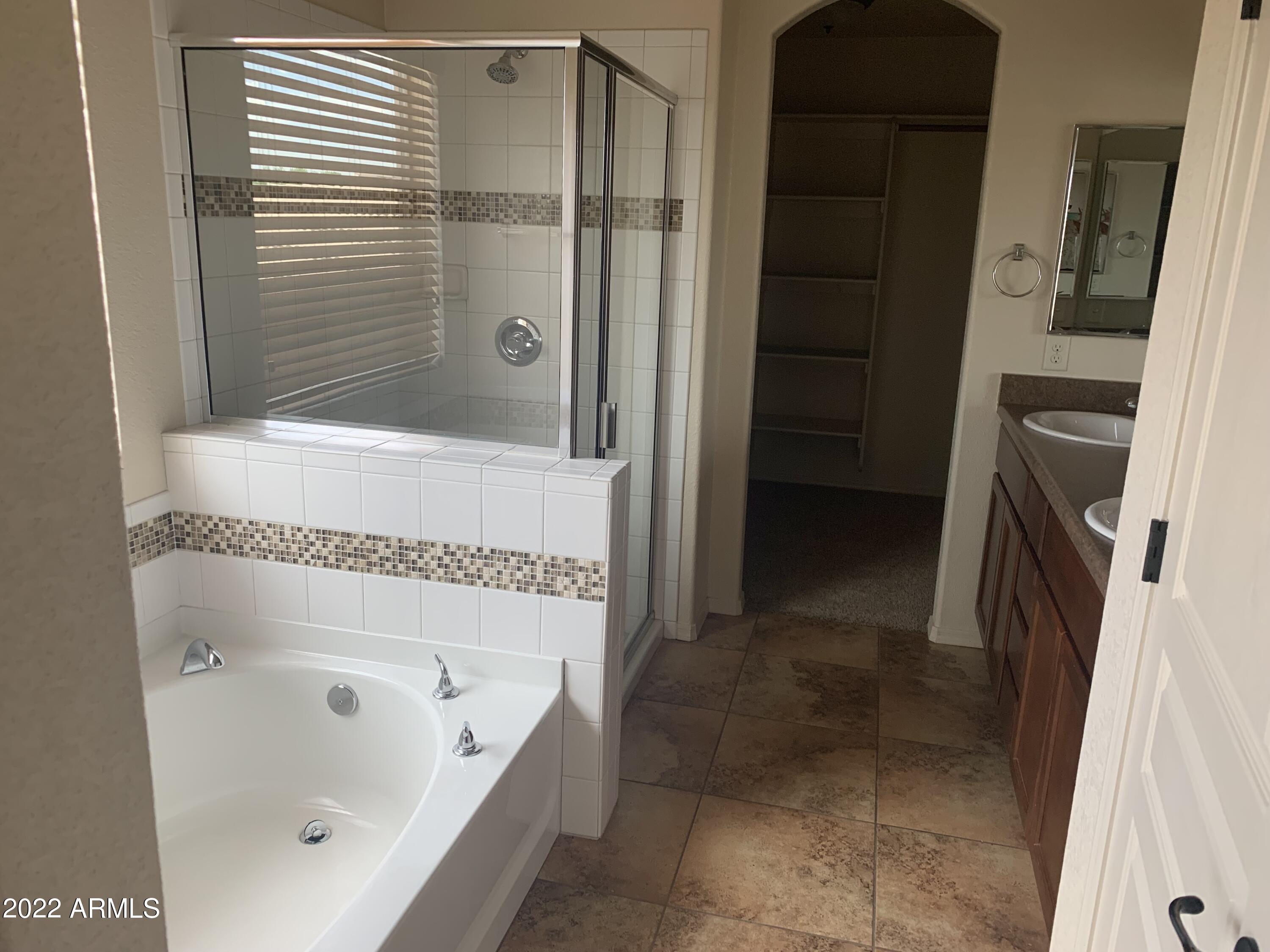 SUMMIT HEIGHTS - Residential Lease
